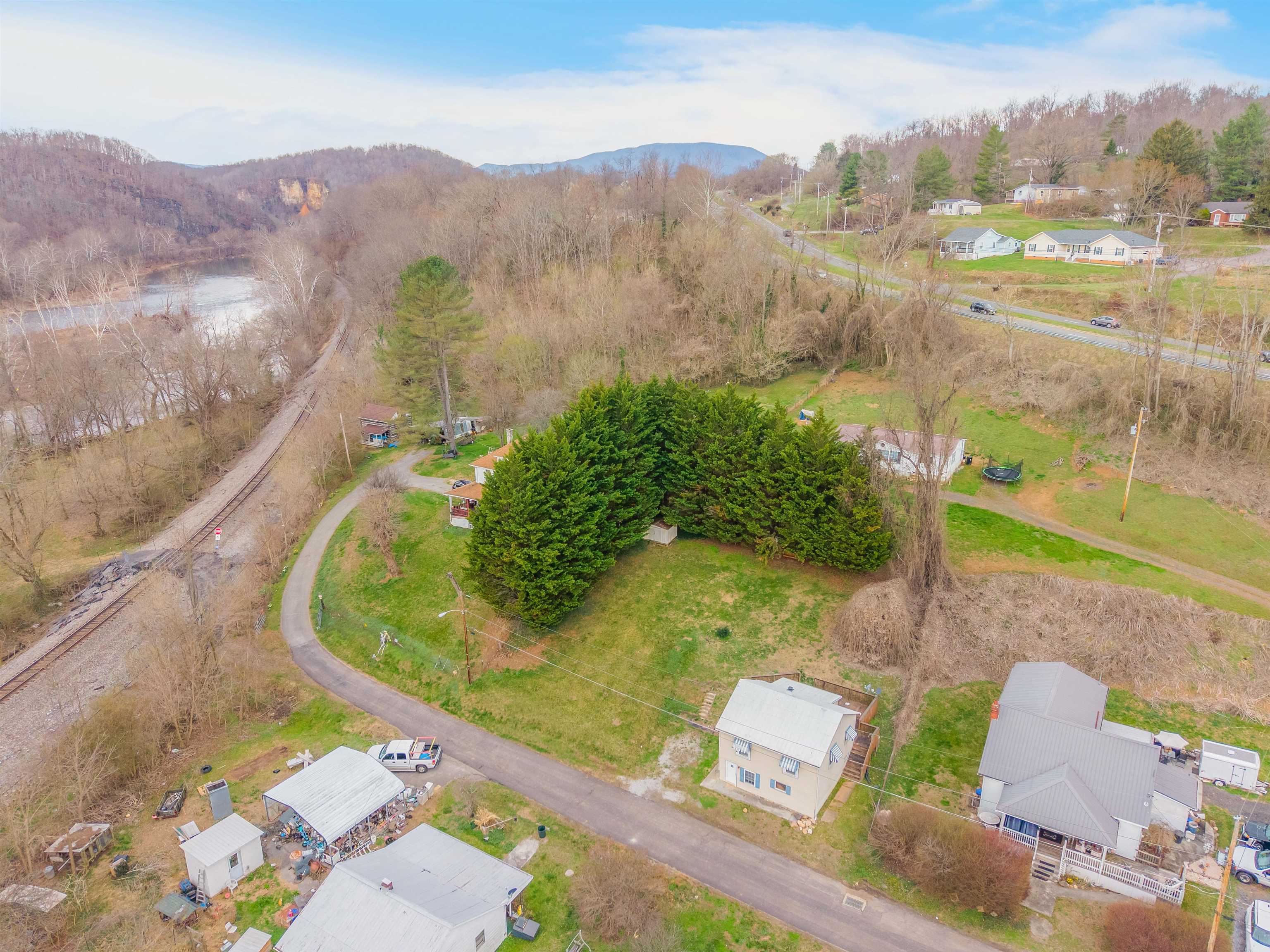 106 Giles Street Pembroke VA 24136