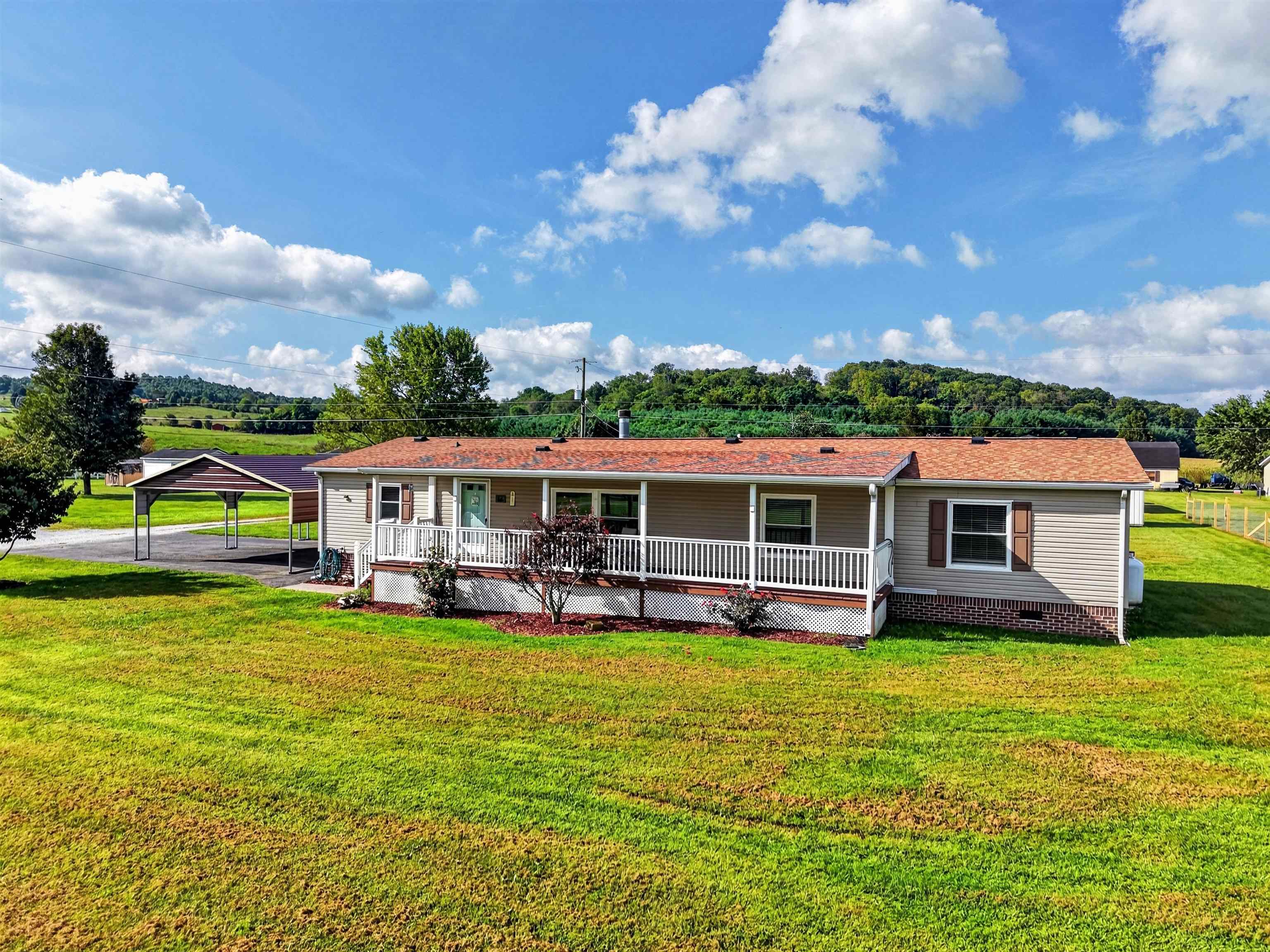 3687 Ivanhoe Road Ivanhoe VA 24350