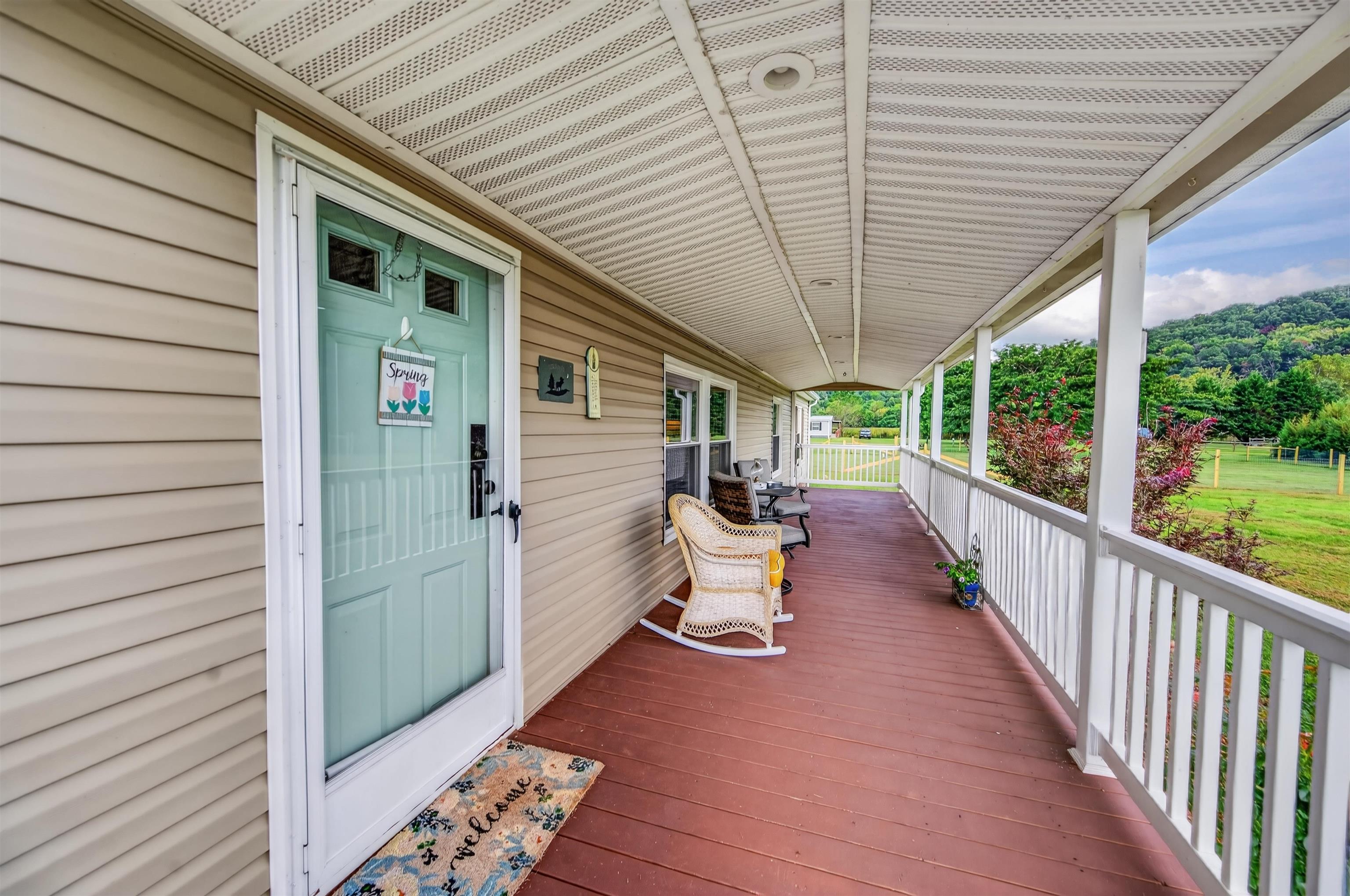 3687 Ivanhoe Road Ivanhoe VA 24350
