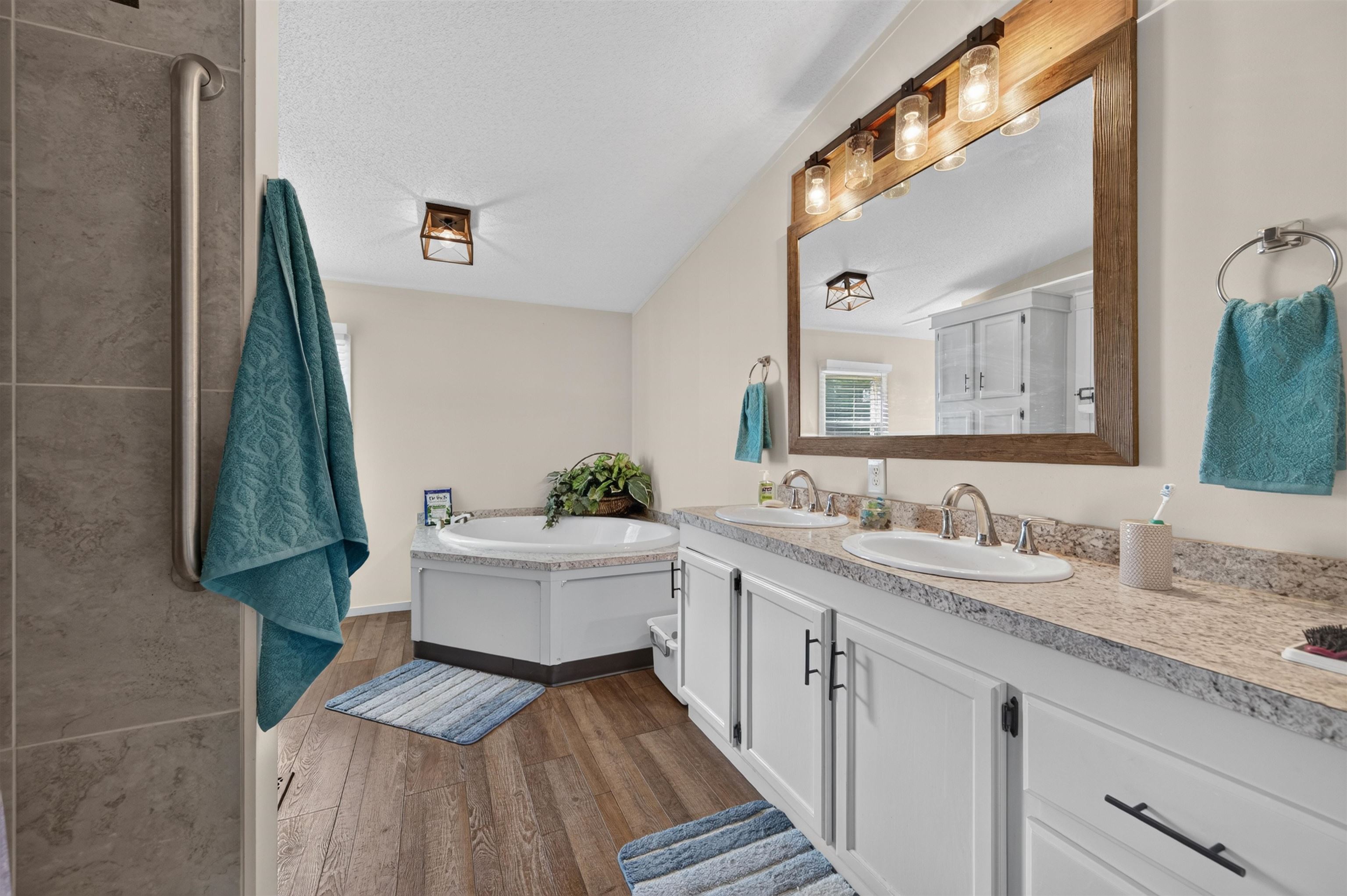 3687 Ivanhoe Road Ivanhoe VA 24350