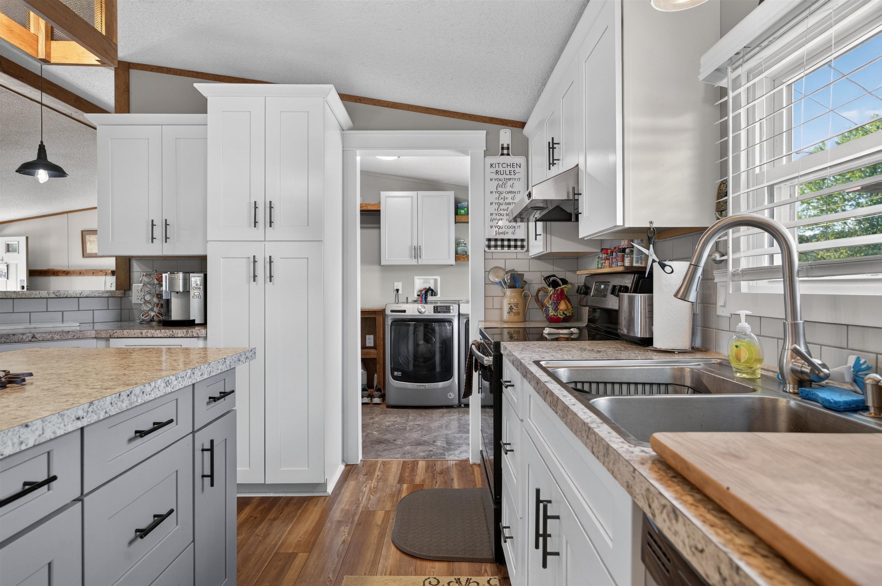 3687 Ivanhoe Road Ivanhoe VA 24350