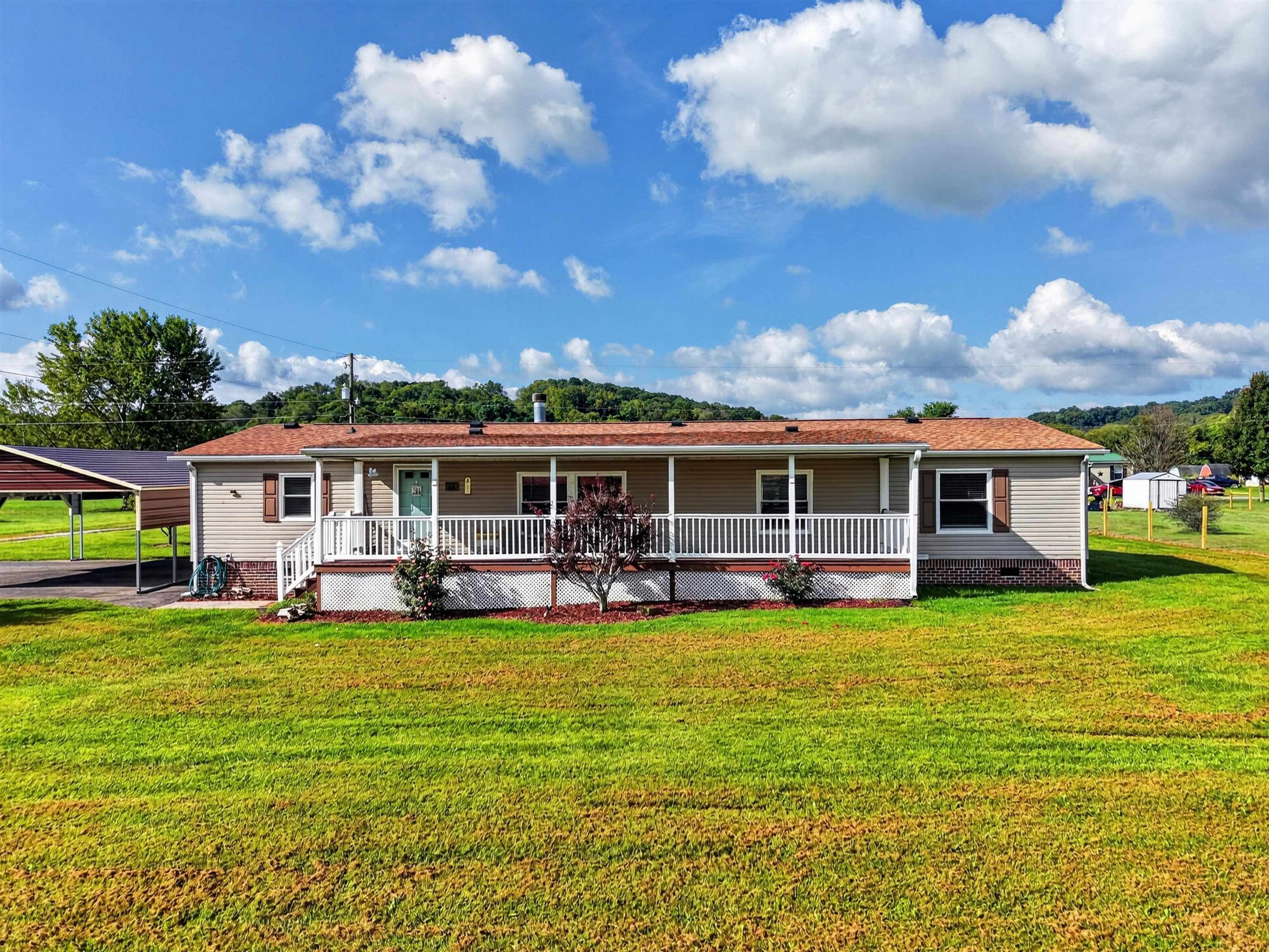 3687 Ivanhoe Road Ivanhoe VA 24350