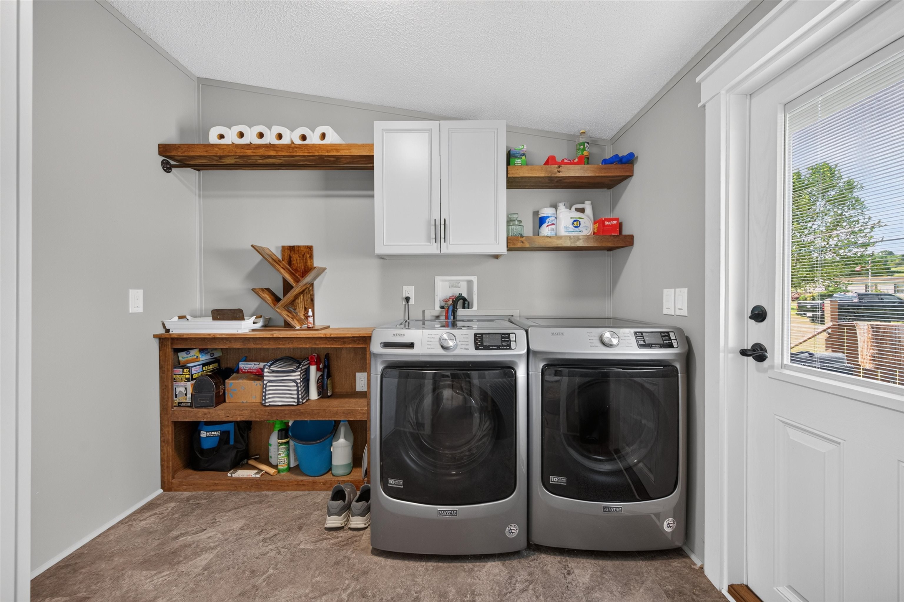 3687 Ivanhoe Road Ivanhoe VA 24350
