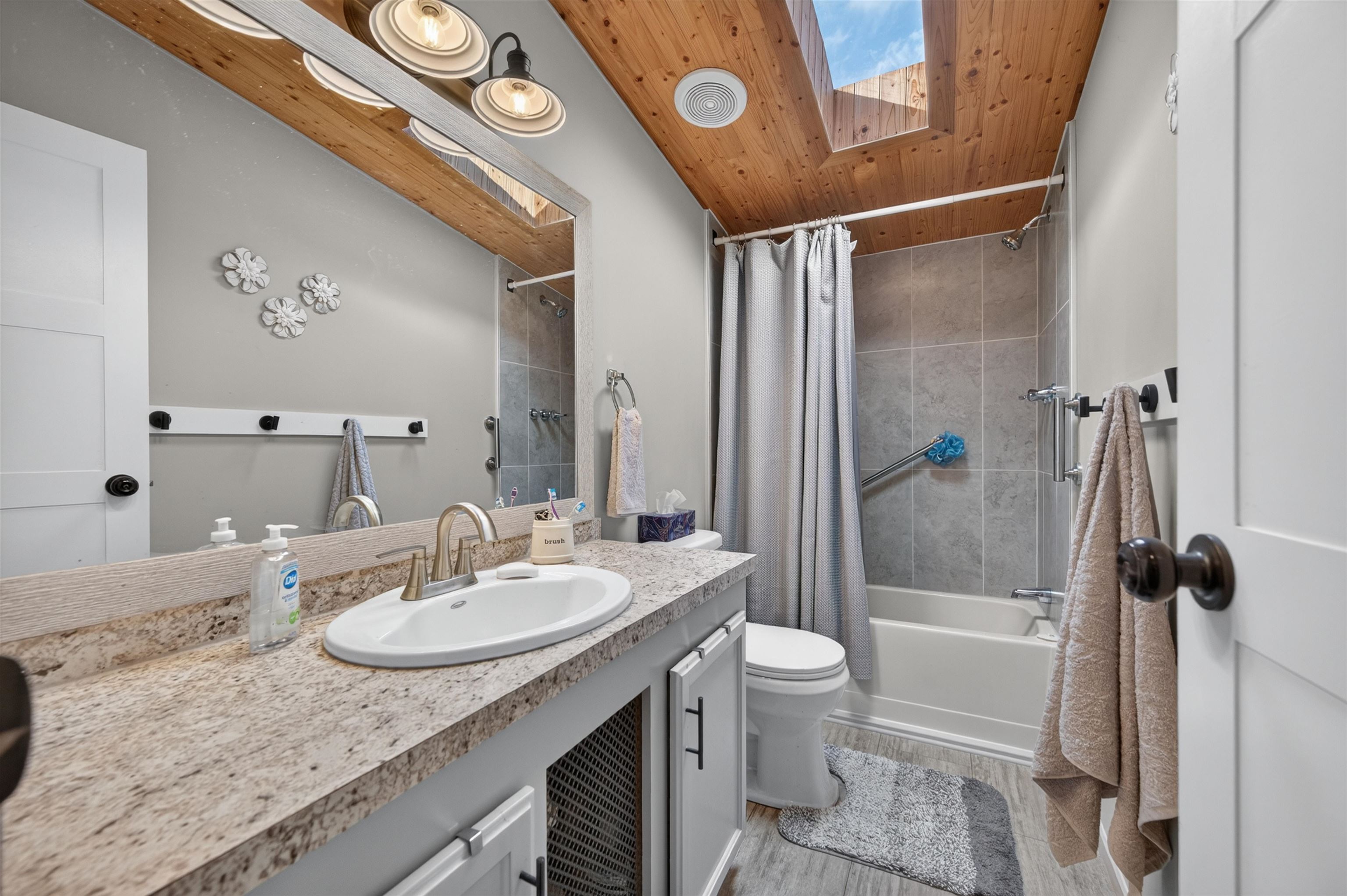 3687 Ivanhoe Road Ivanhoe VA 24350