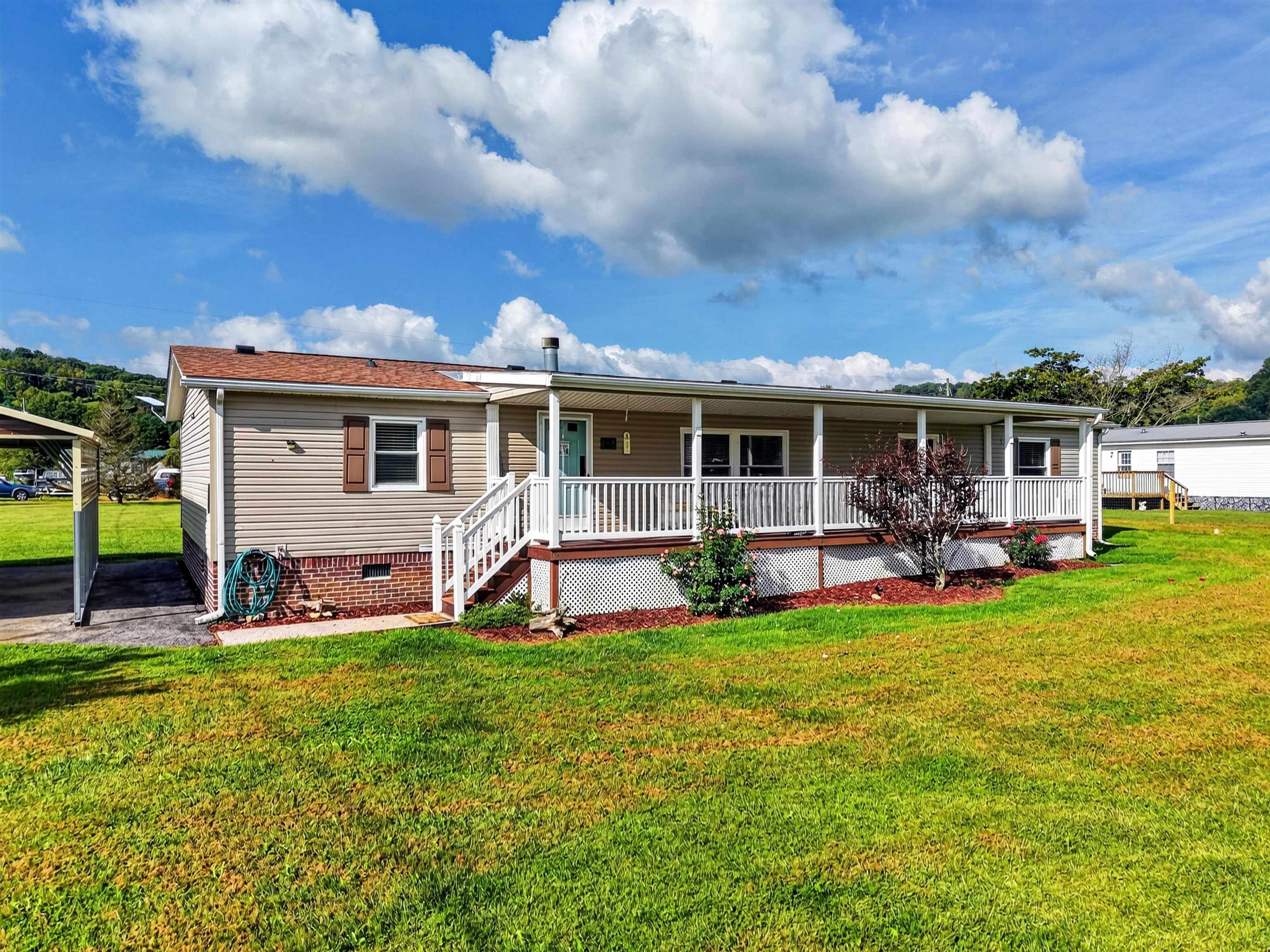3687 Ivanhoe Road Ivanhoe VA 24350