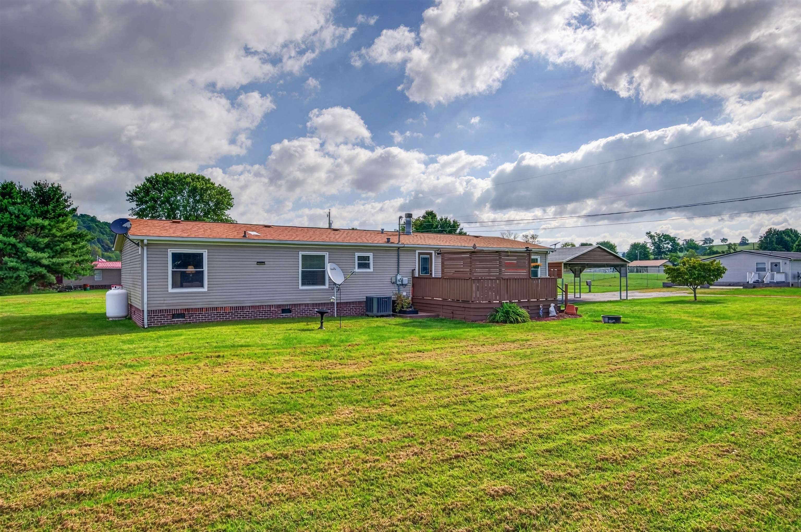 3687 Ivanhoe Road Ivanhoe VA 24350