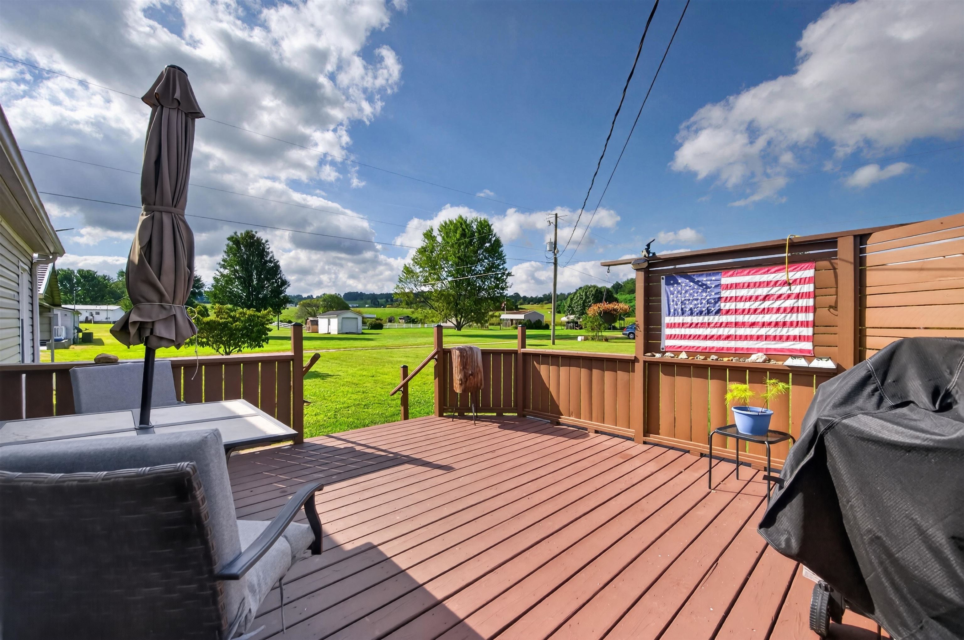 3687 Ivanhoe Road Ivanhoe VA 24350
