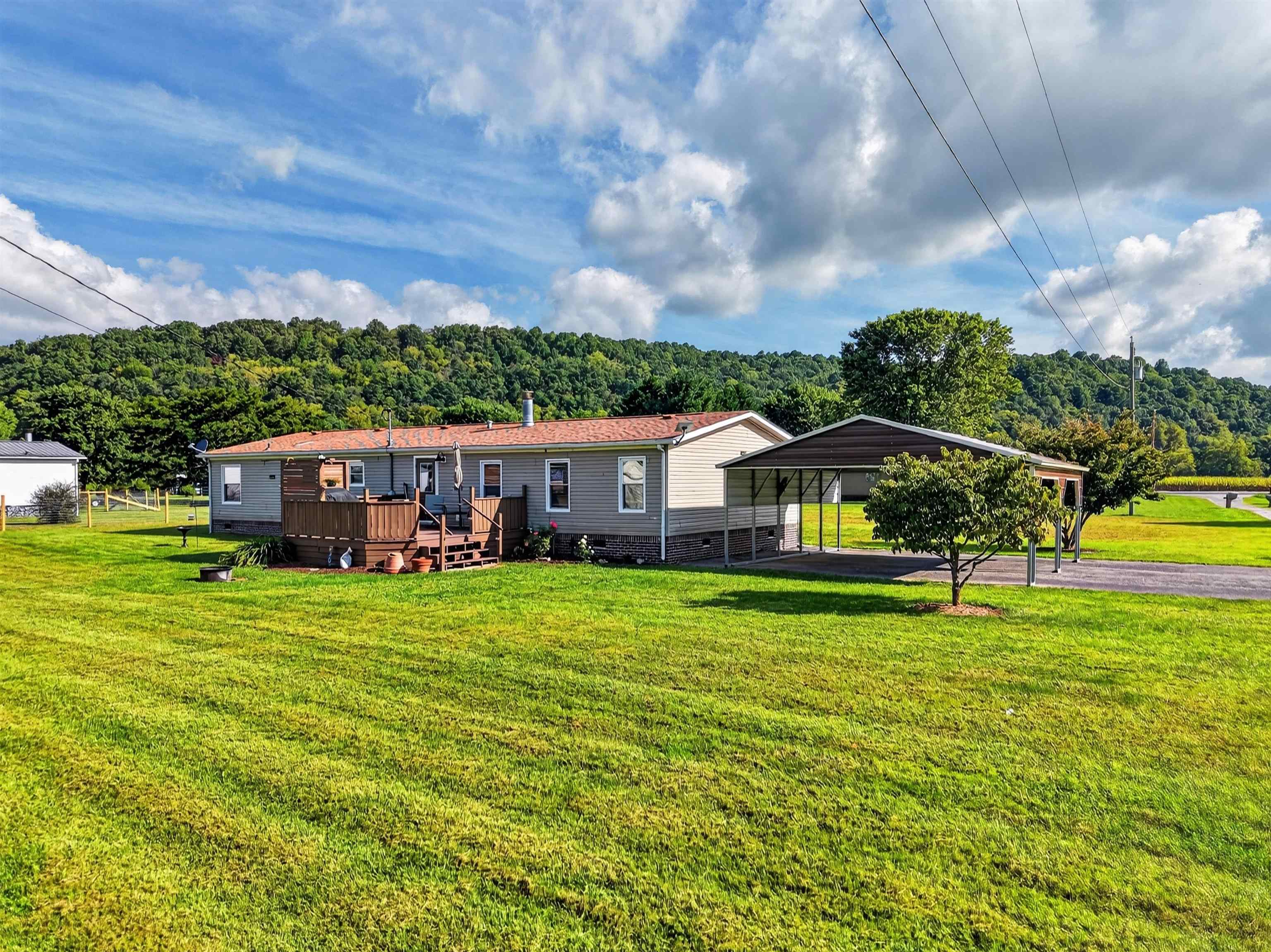 3687 Ivanhoe Road Ivanhoe VA 24350