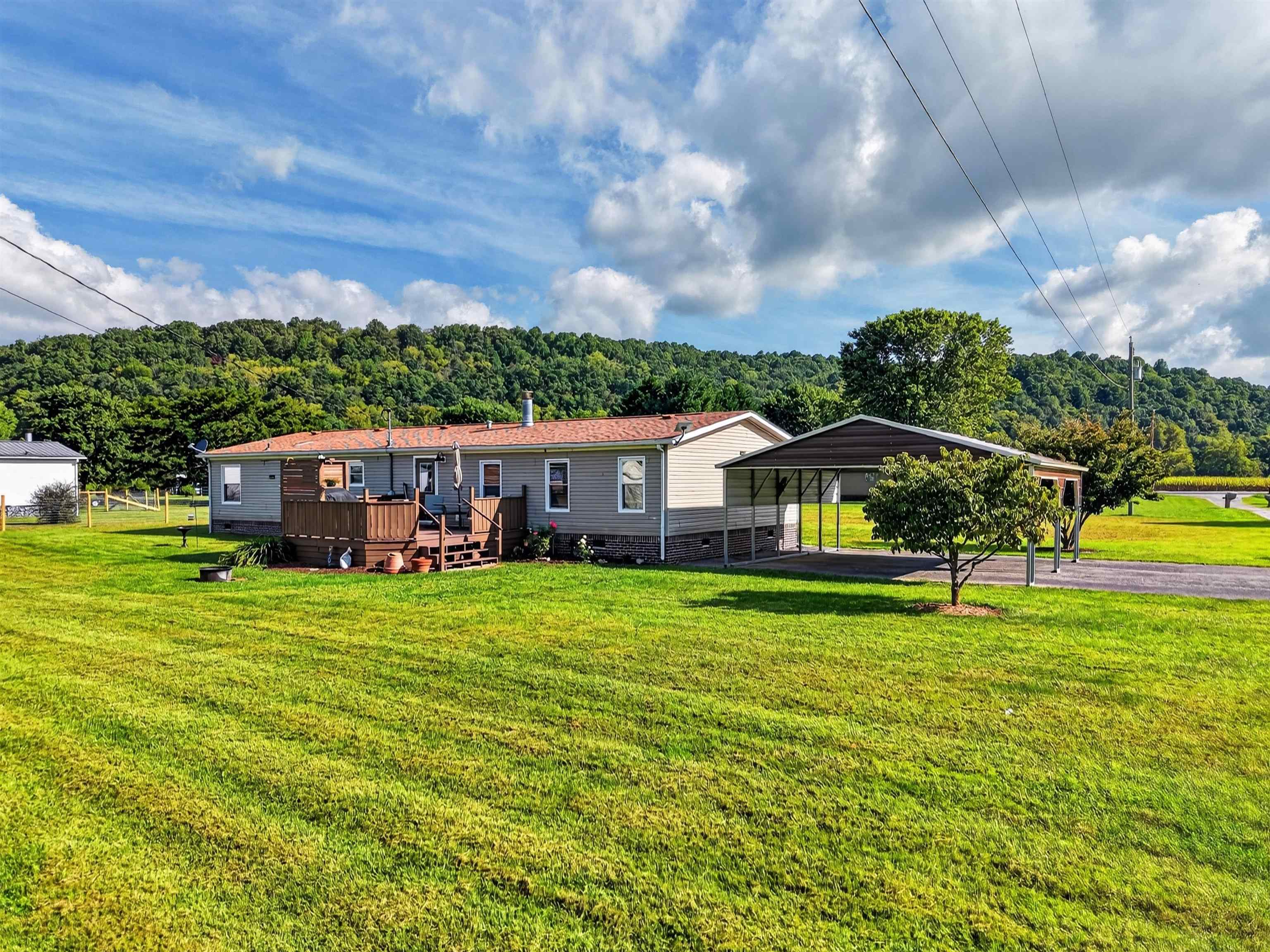 3687 Ivanhoe Road Ivanhoe VA 24350