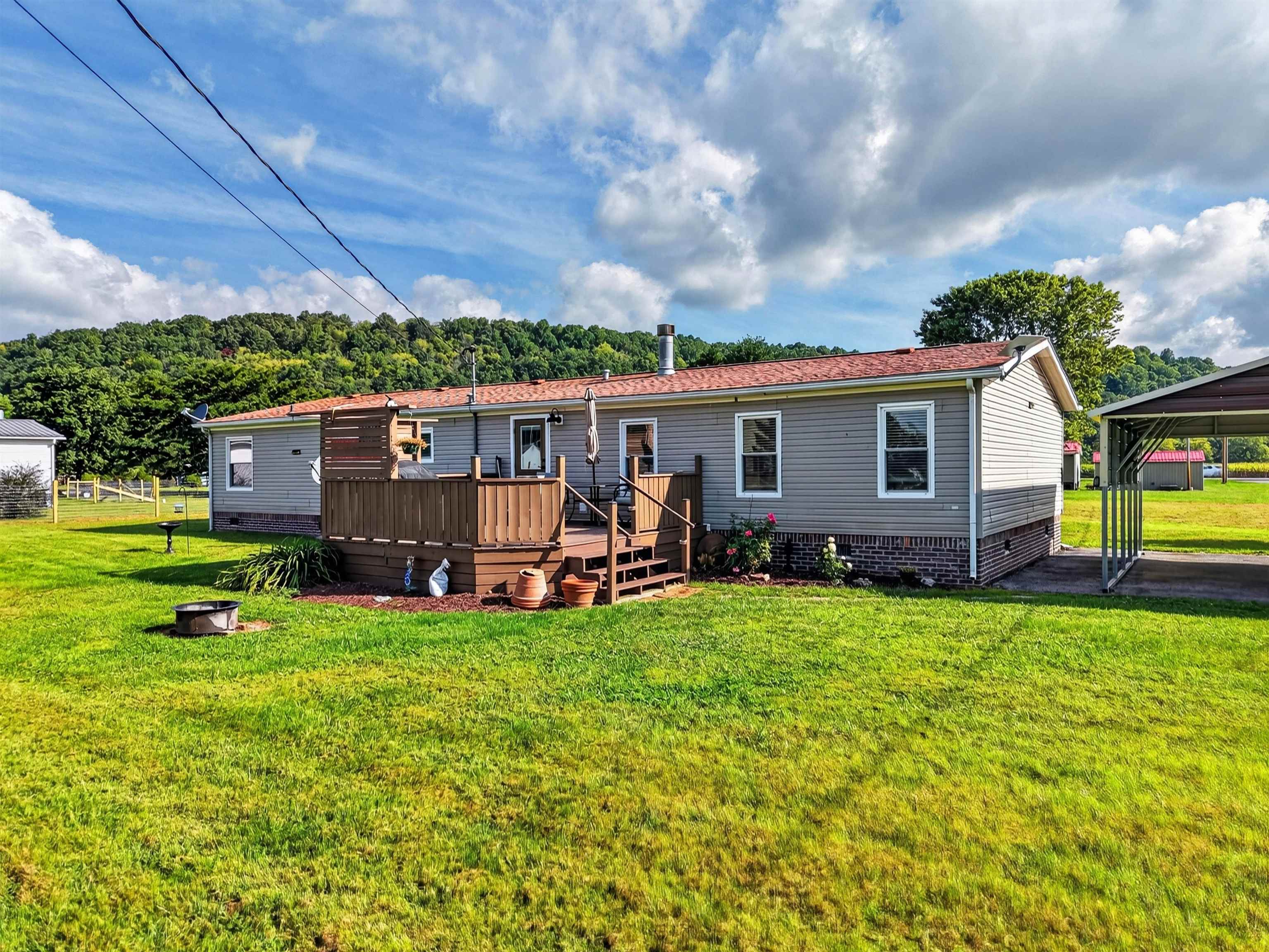 3687 Ivanhoe Road Ivanhoe VA 24350