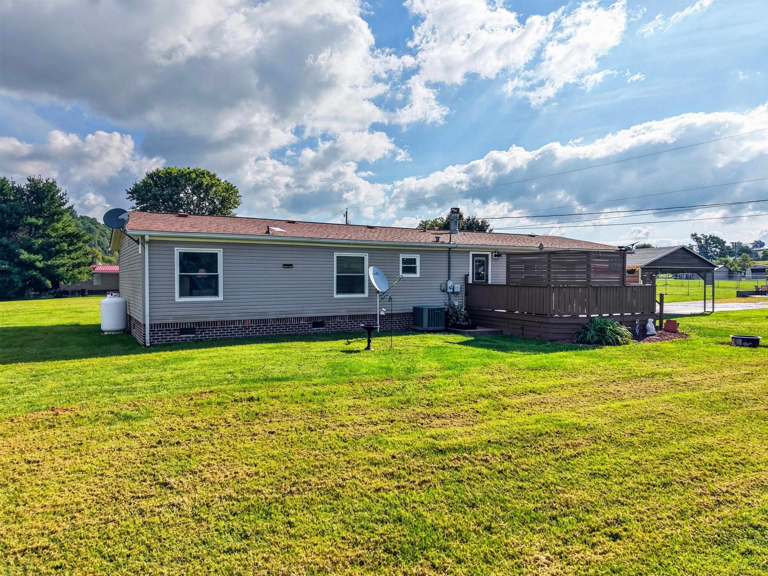 3687 Ivanhoe Road Ivanhoe VA 24350