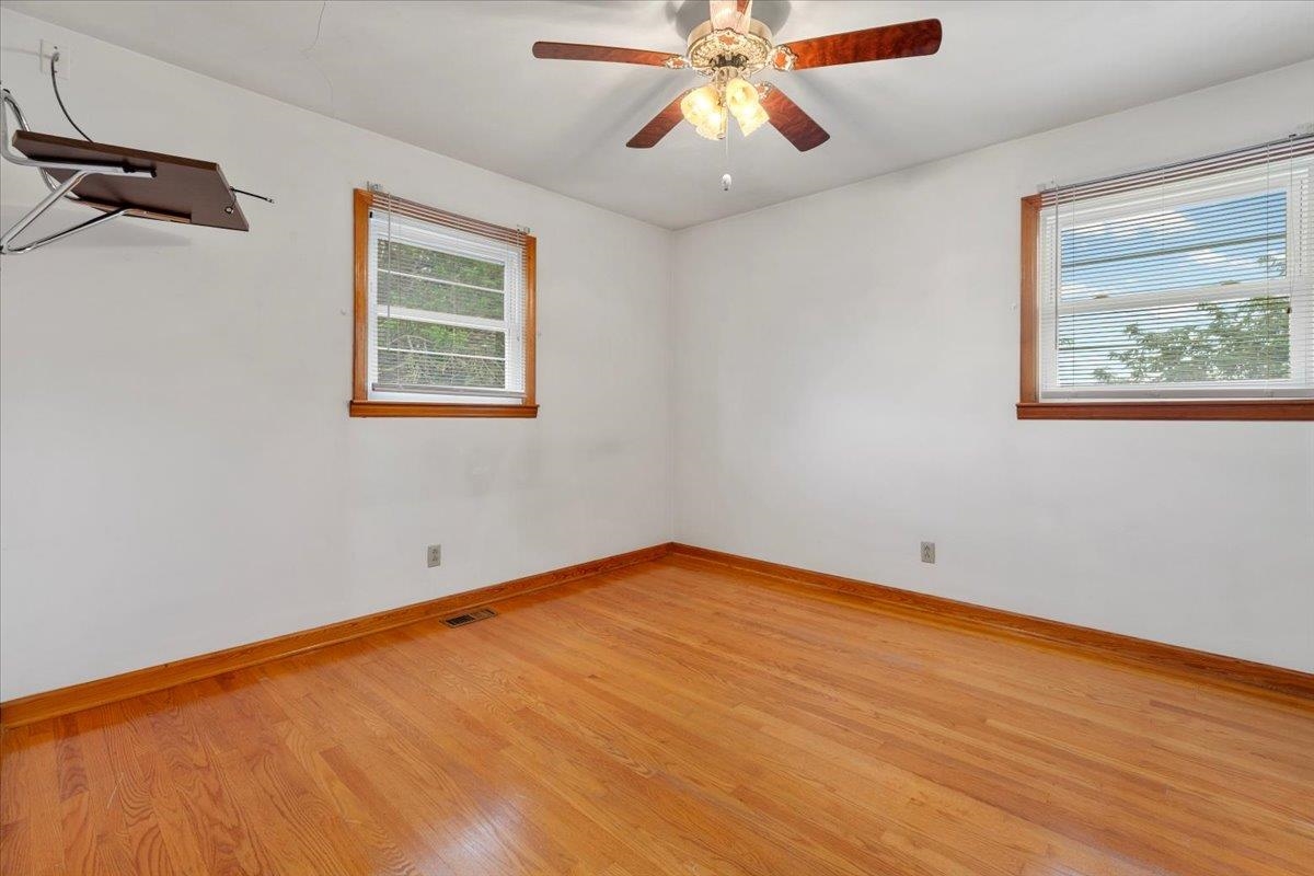 5333 Howery Street Dublin VA 24084