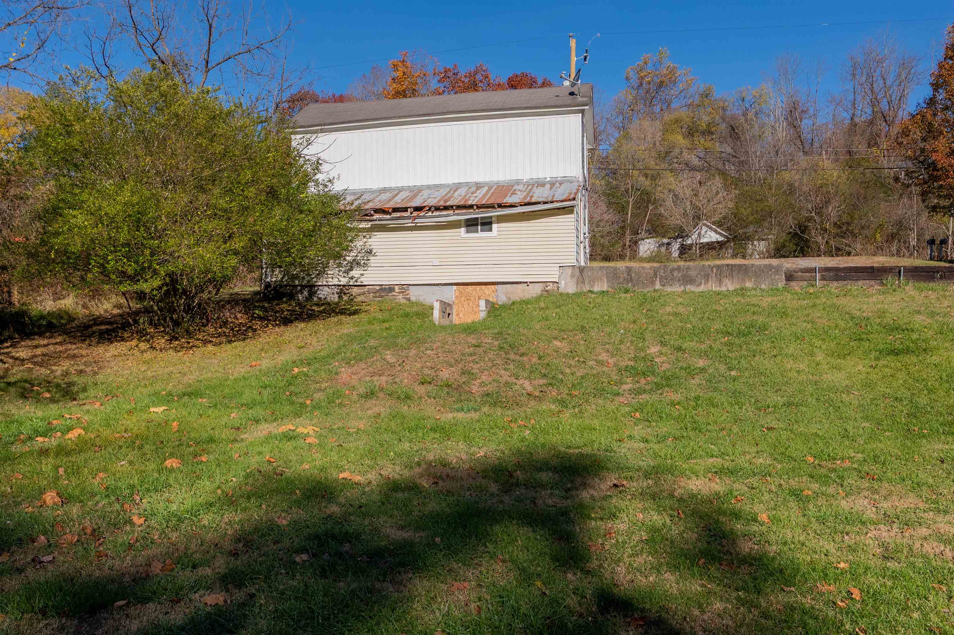 4033 Brookmont Road Pulaski VA 24301