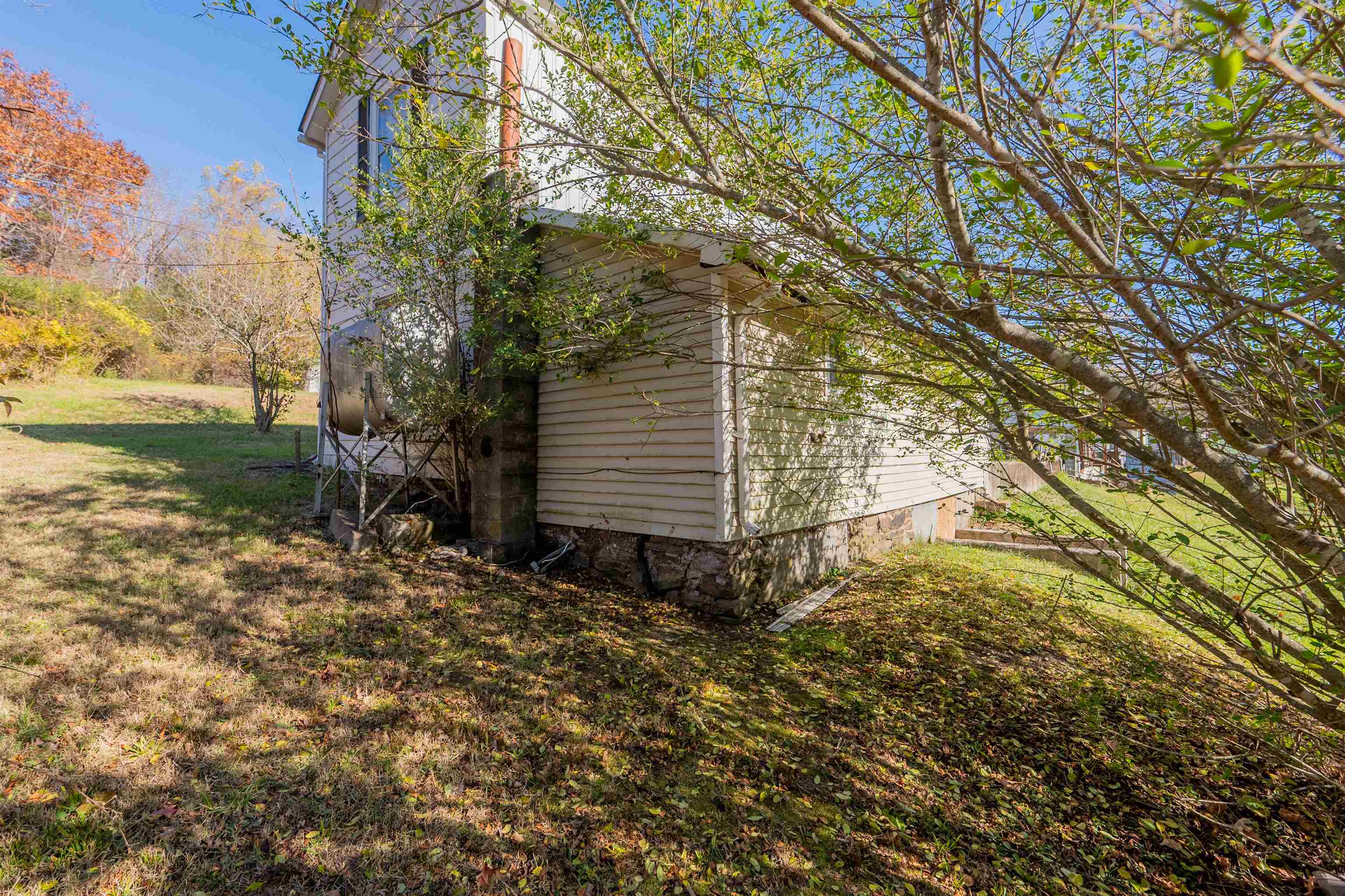 4033 Brookmont Road Pulaski VA 24301