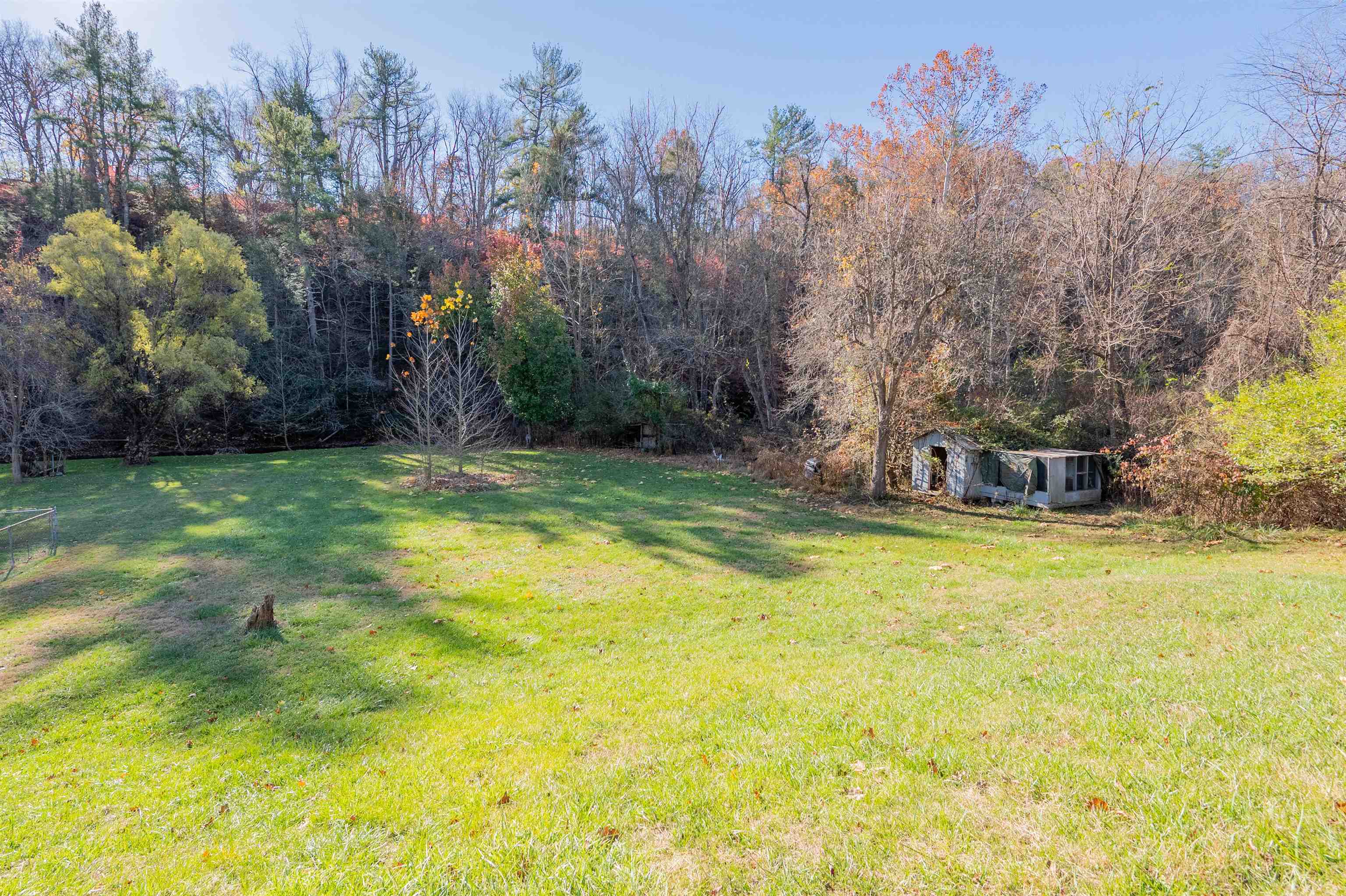 4033 Brookmont Road Pulaski VA 24301