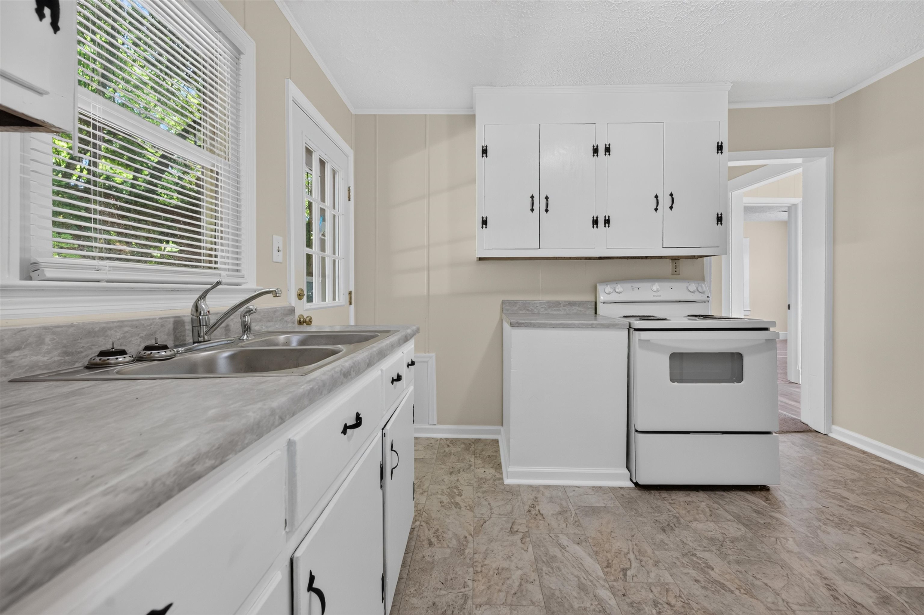 705 Monroe Drive Pulaski VA 24301