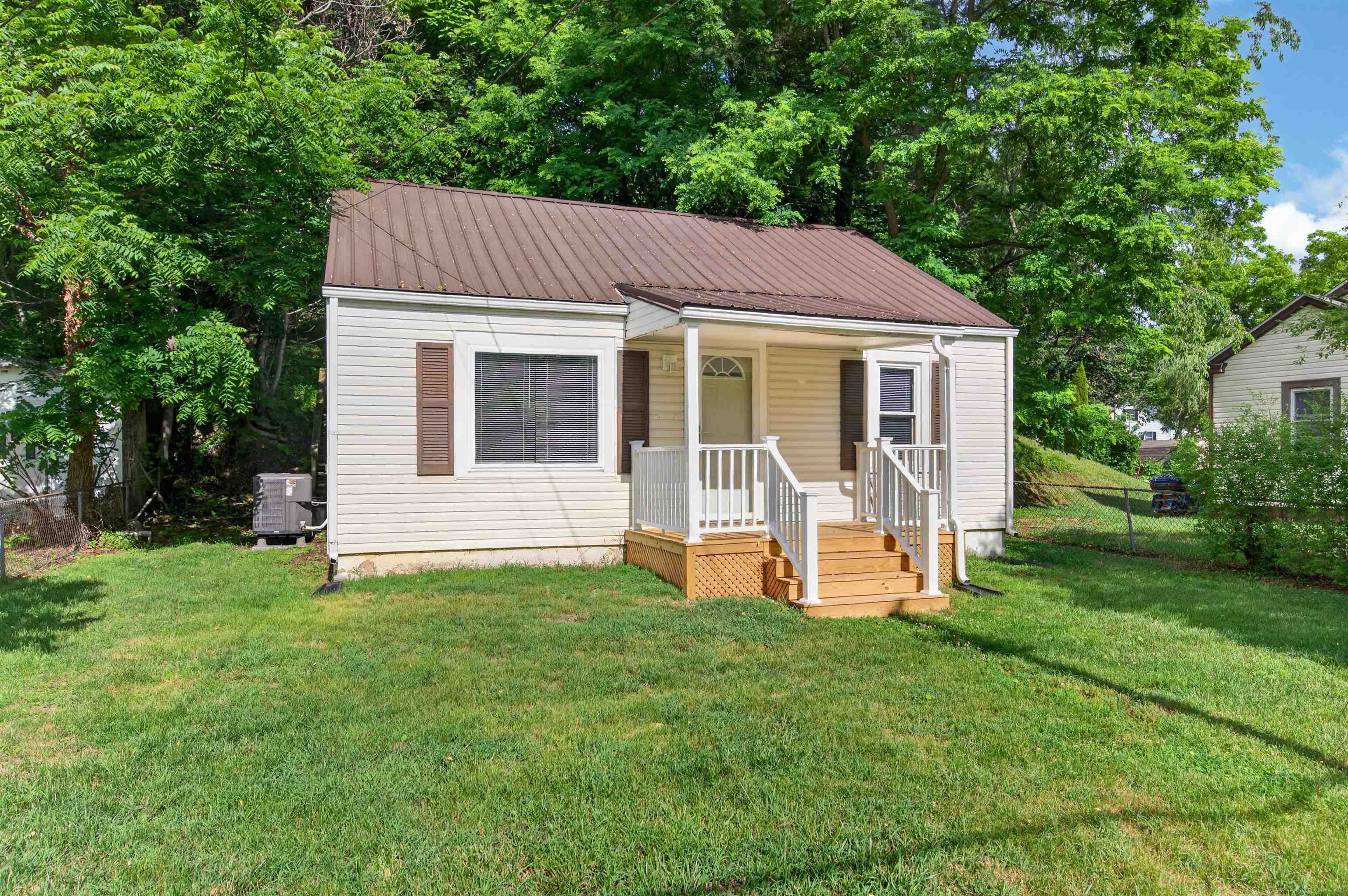 705 Monroe Drive Pulaski VA 24301