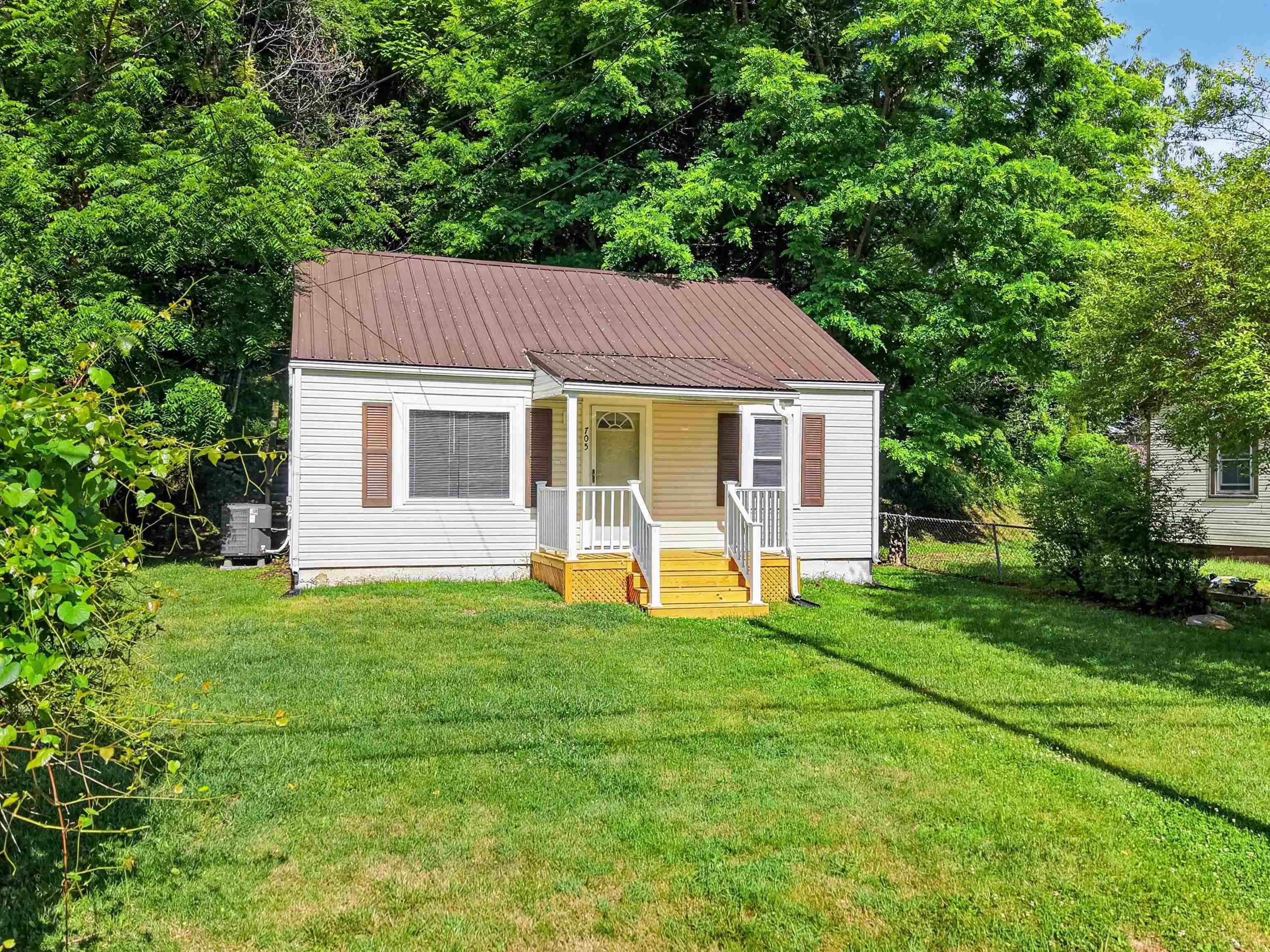 705 Monroe Drive Pulaski VA 24301