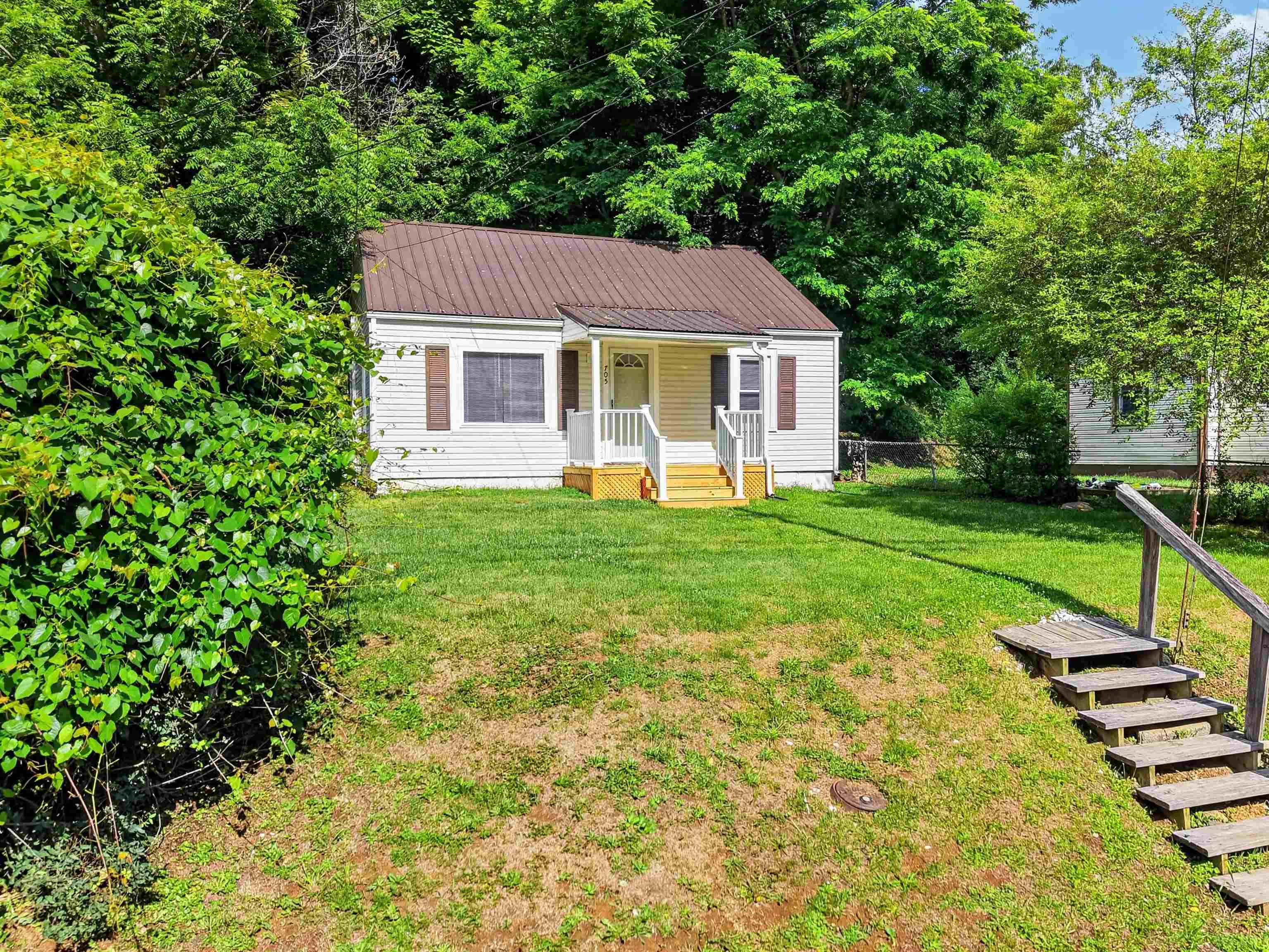 705 Monroe Drive Pulaski VA 24301