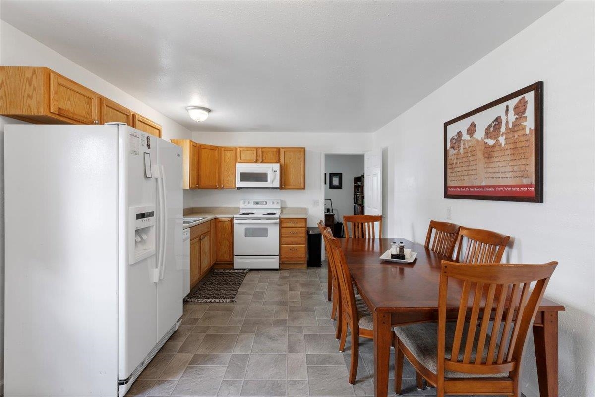 118 Peck Street Pembroke VA 24136