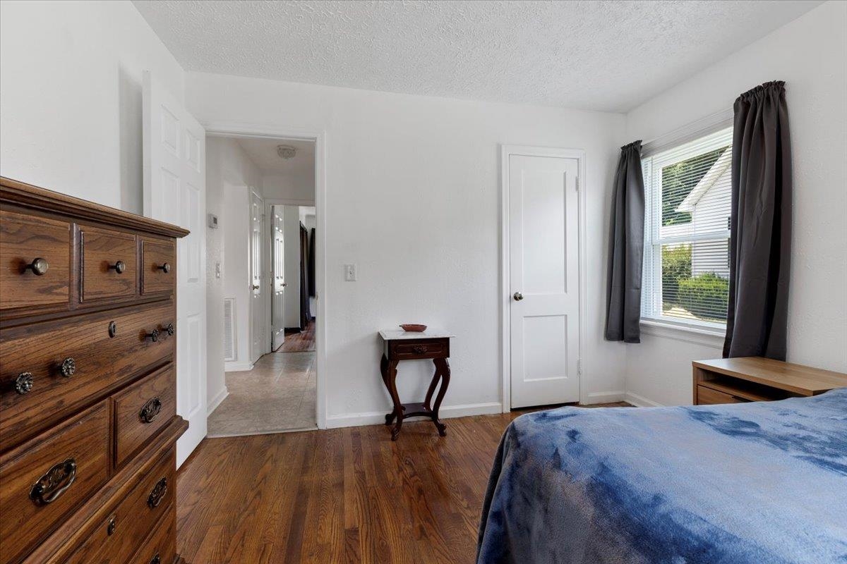 118 Peck Street Pembroke VA 24136