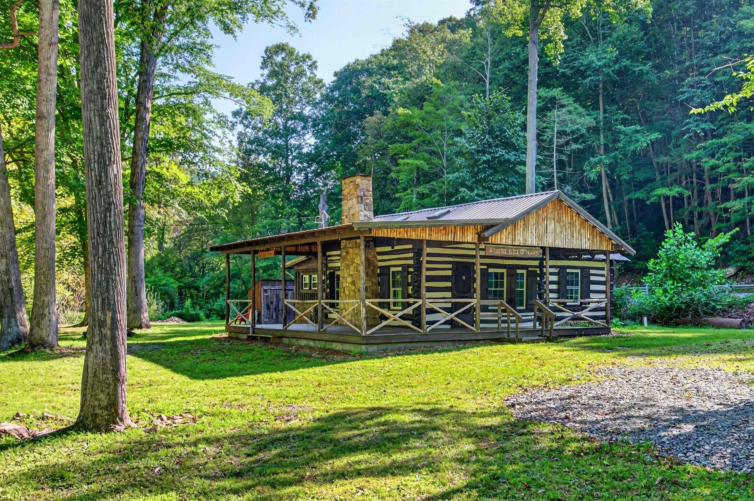 1949 Wolf Creek Highway Narrows VA 24124
