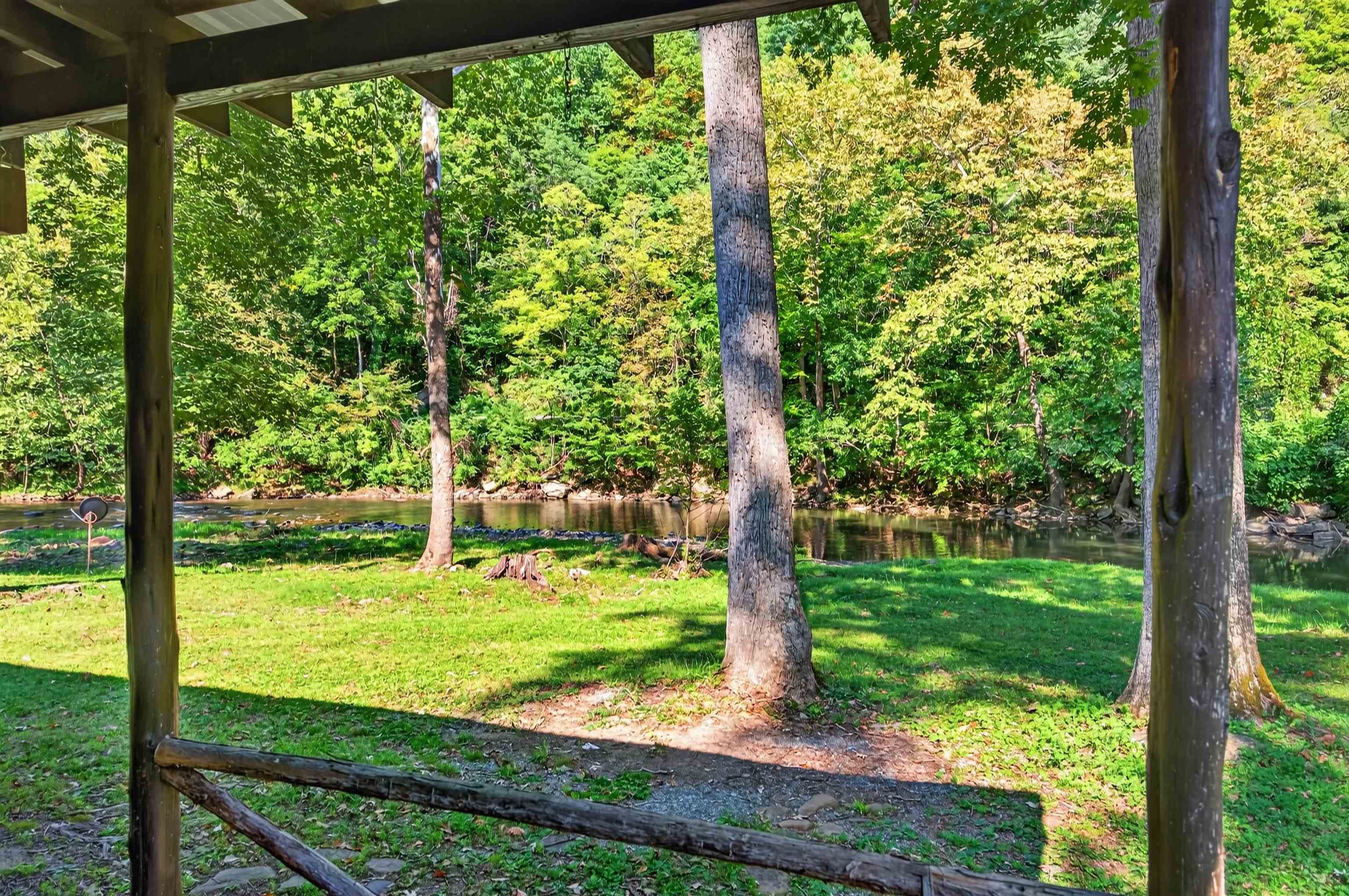 1949 Wolf Creek Highway Narrows VA 24124