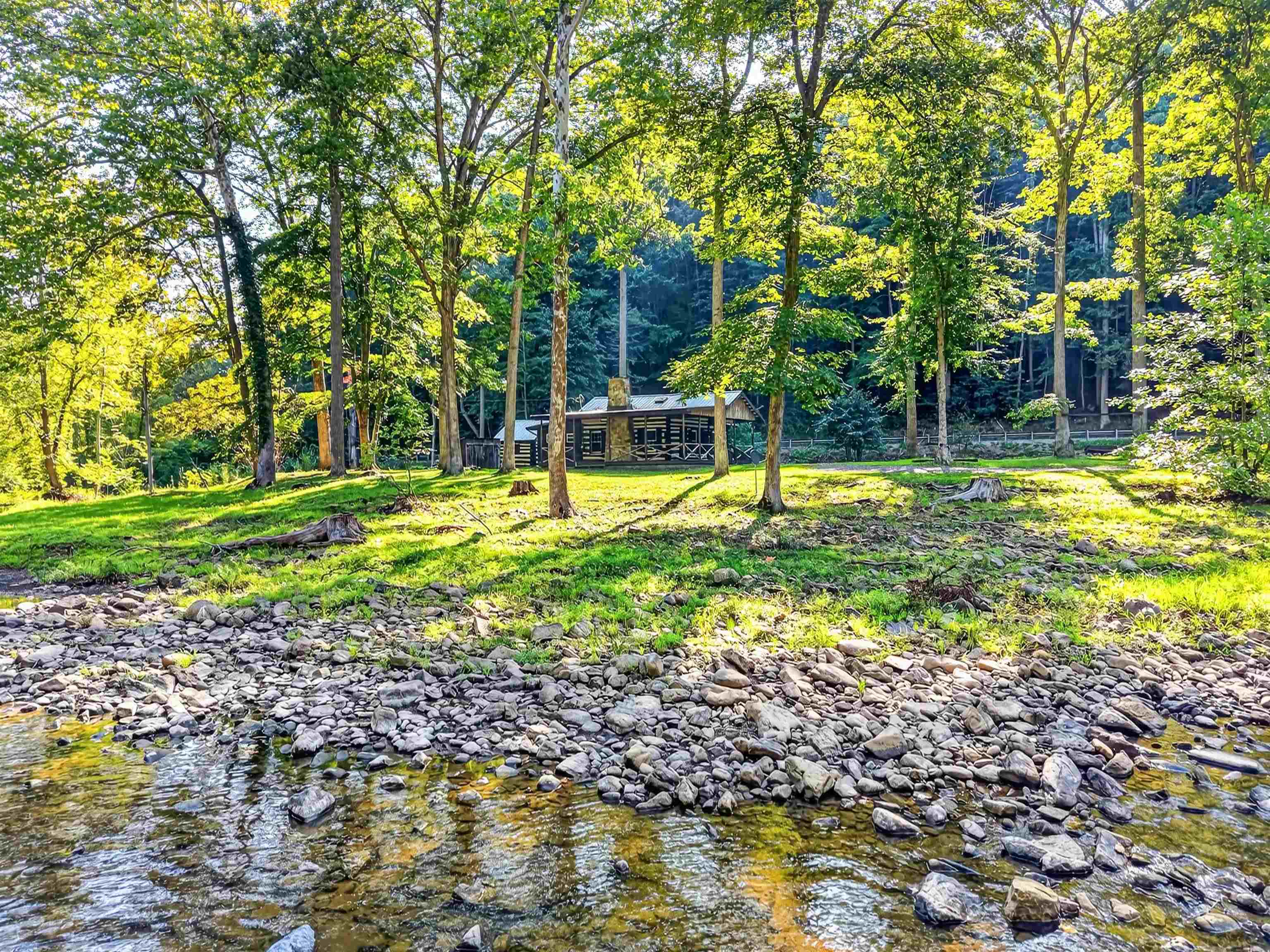 1949 Wolf Creek Highway Narrows VA 24124
