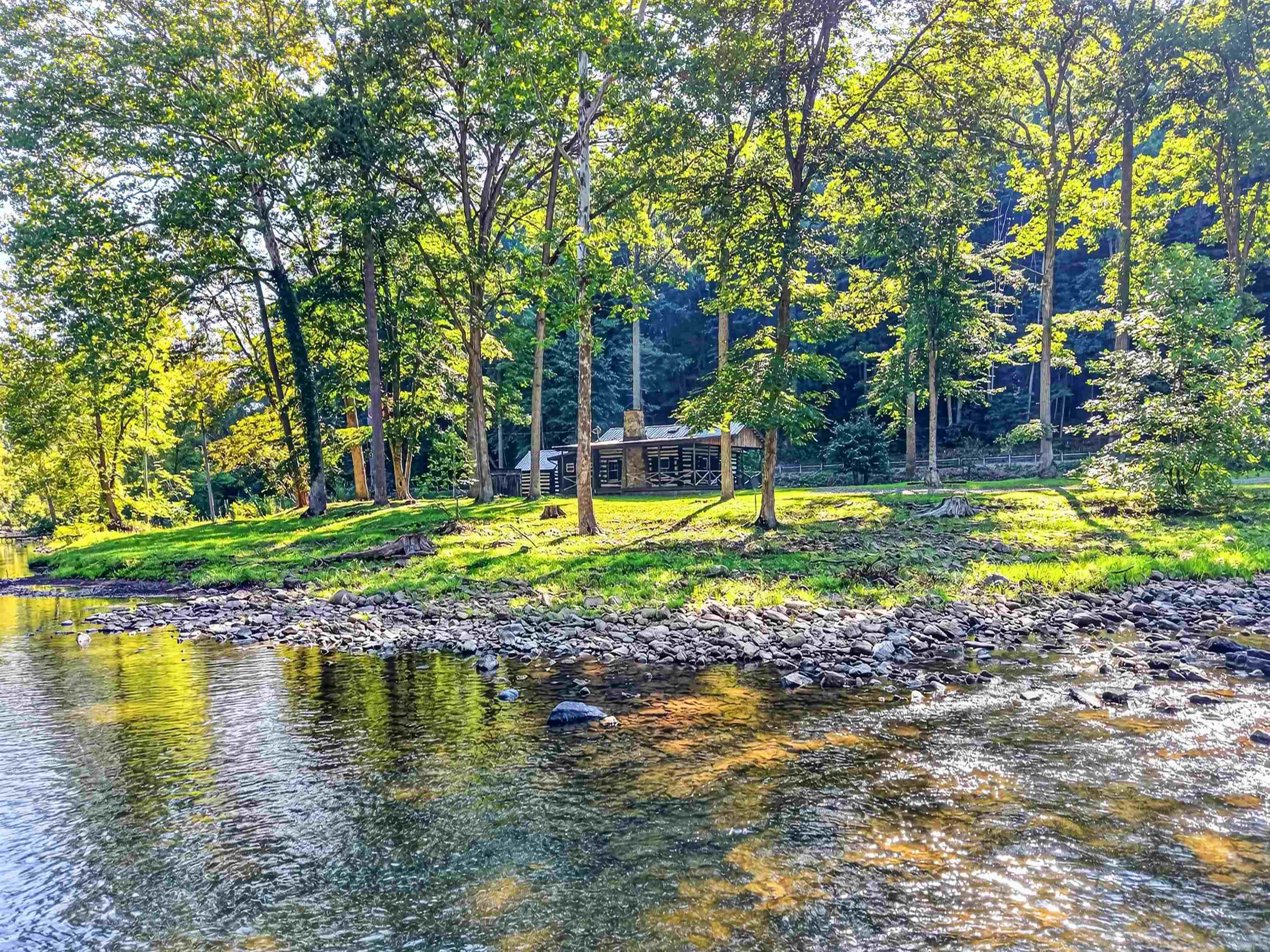 1949 Wolf Creek Highway Narrows VA 24124
