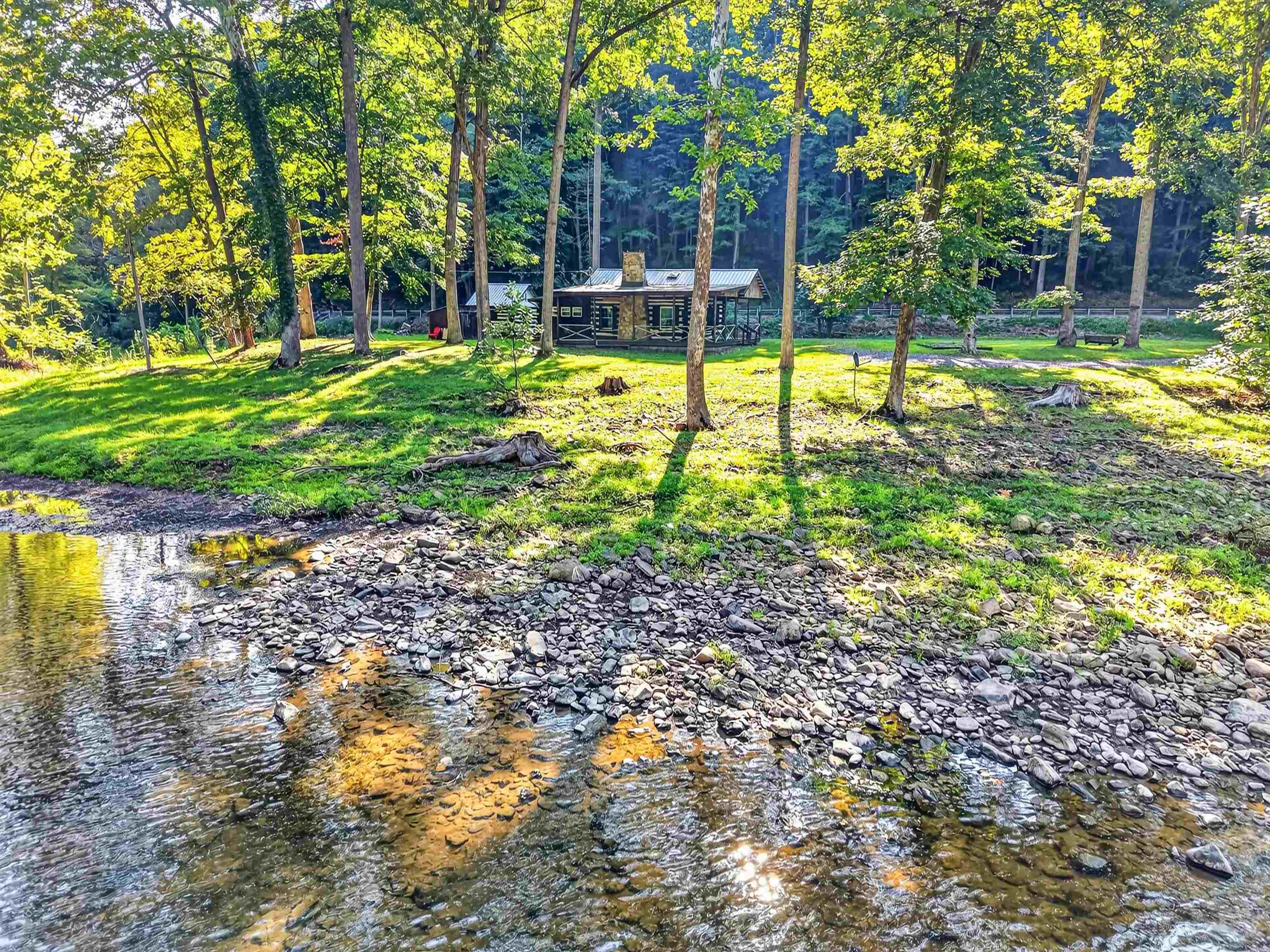 1949 Wolf Creek Highway Narrows VA 24124