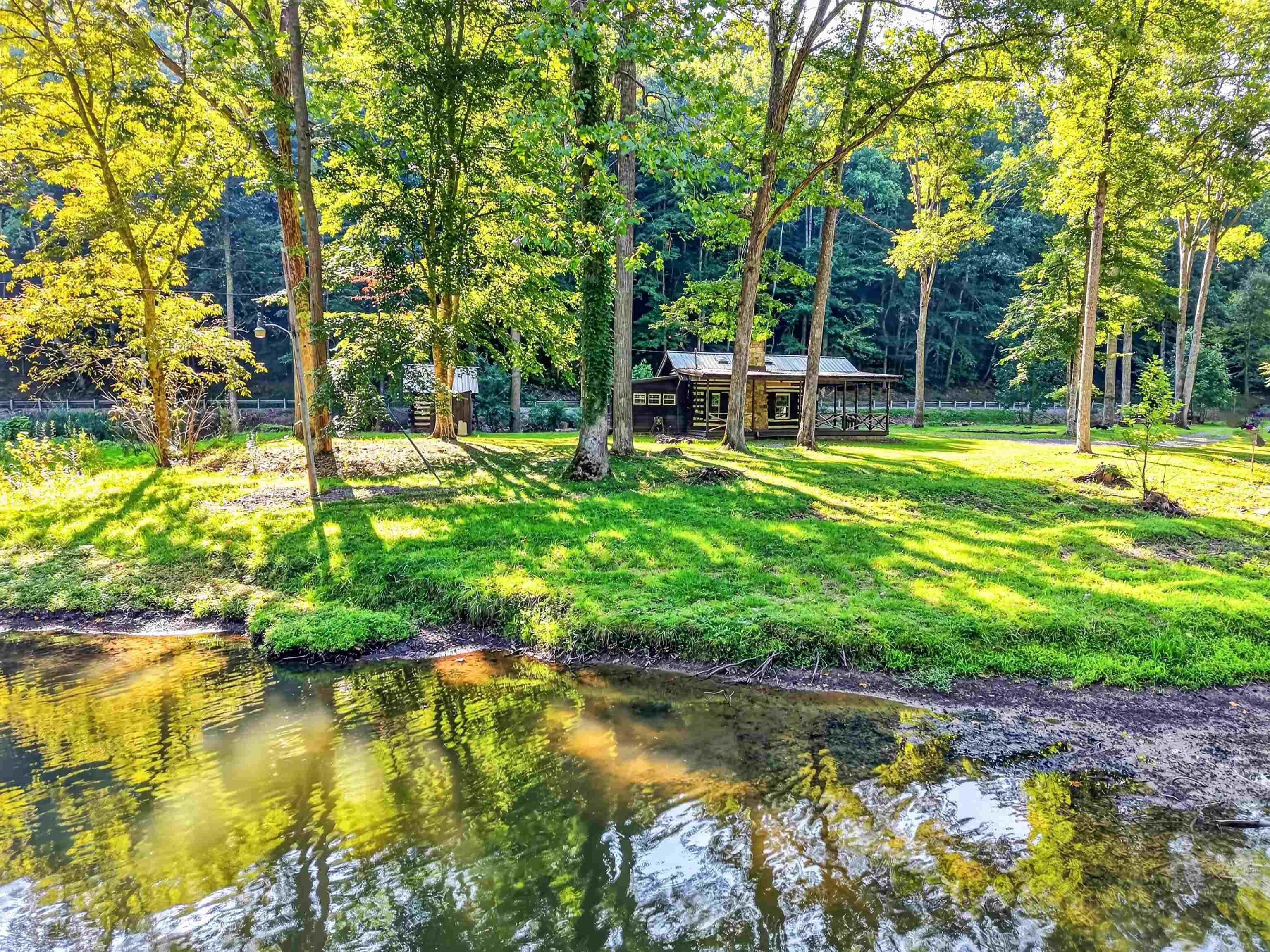1949 Wolf Creek Highway Narrows VA 24124