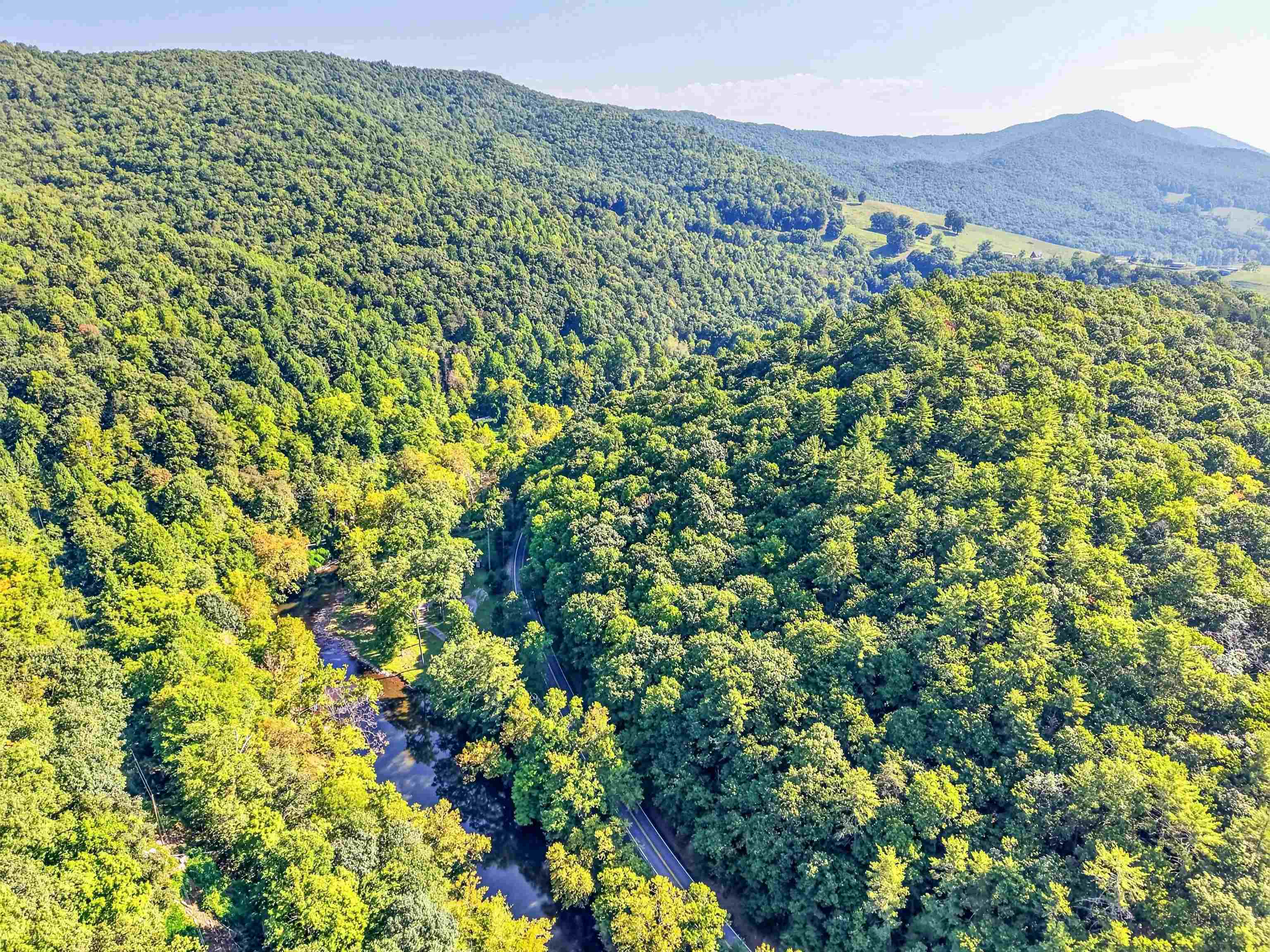 1949 Wolf Creek Highway Narrows VA 24124