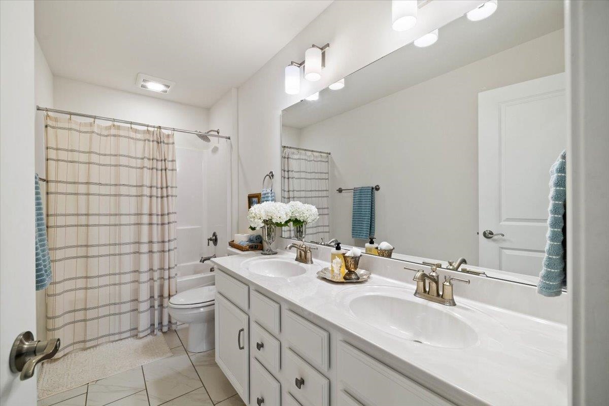 840 Jefferson Circle Christiansburg VA 24073