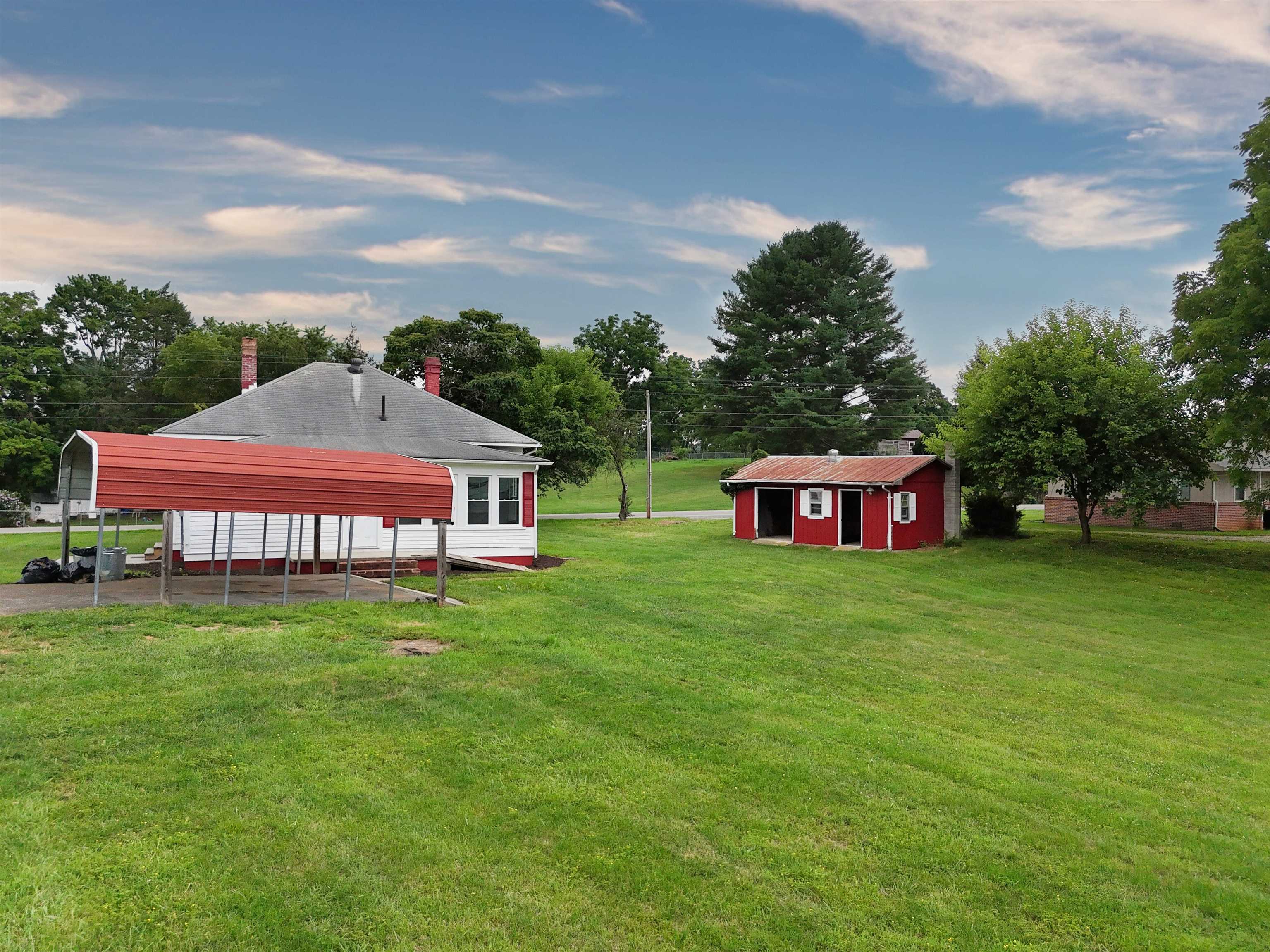 7615 Belspring Road Belspring VA 24058