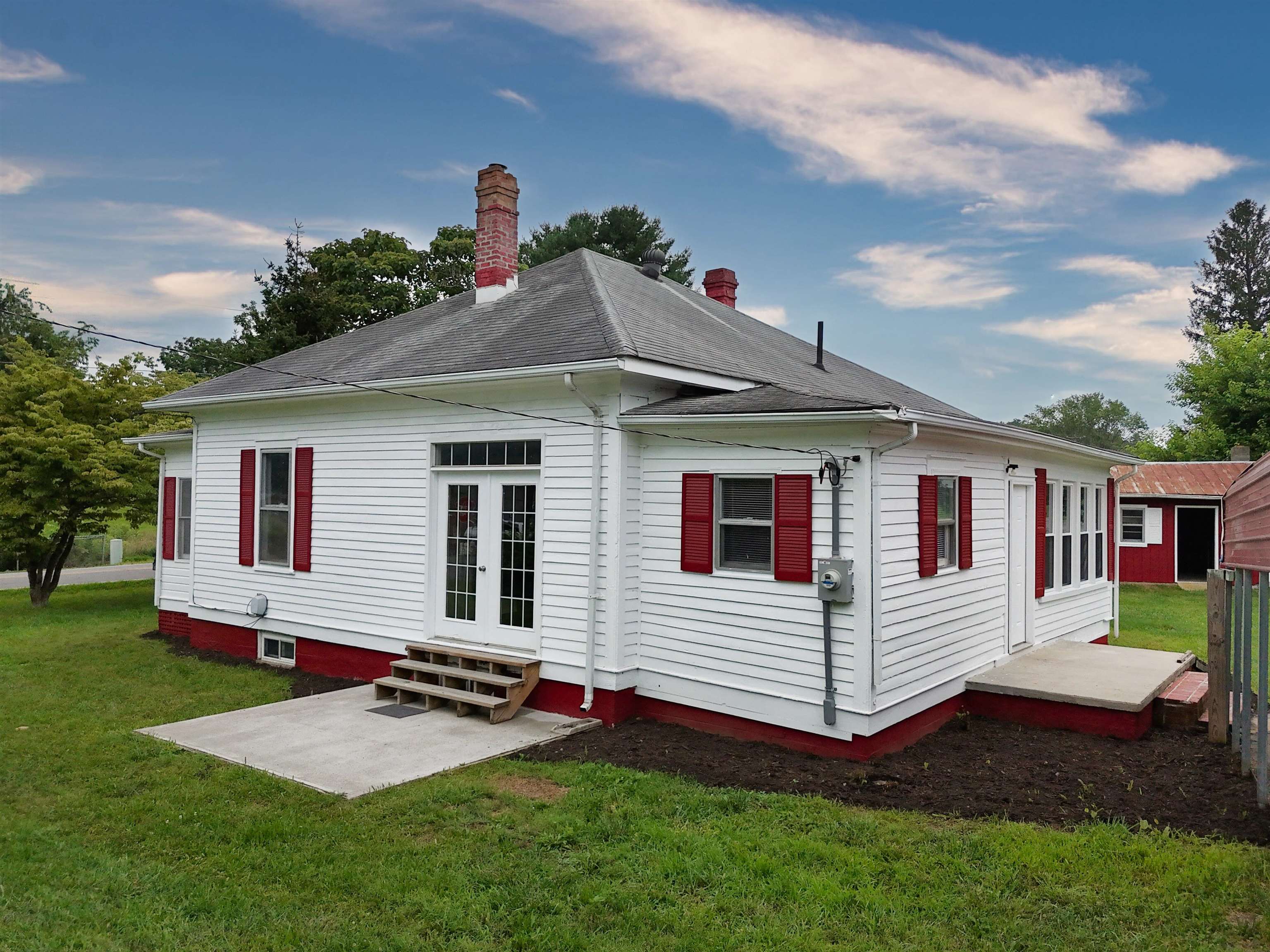 7615 Belspring Road Belspring VA 24058