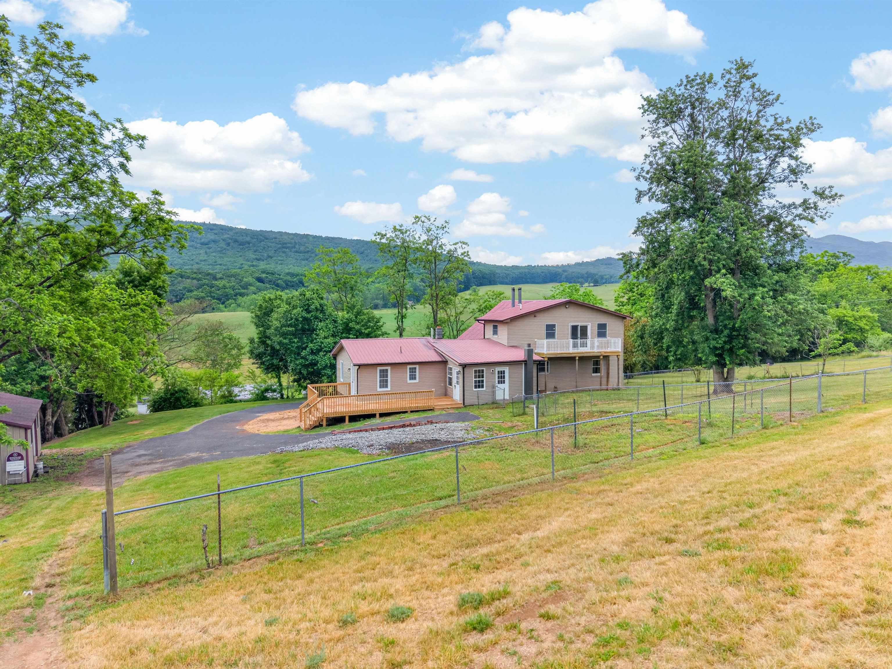 418 Danner Road Max Meadows VA 24360
