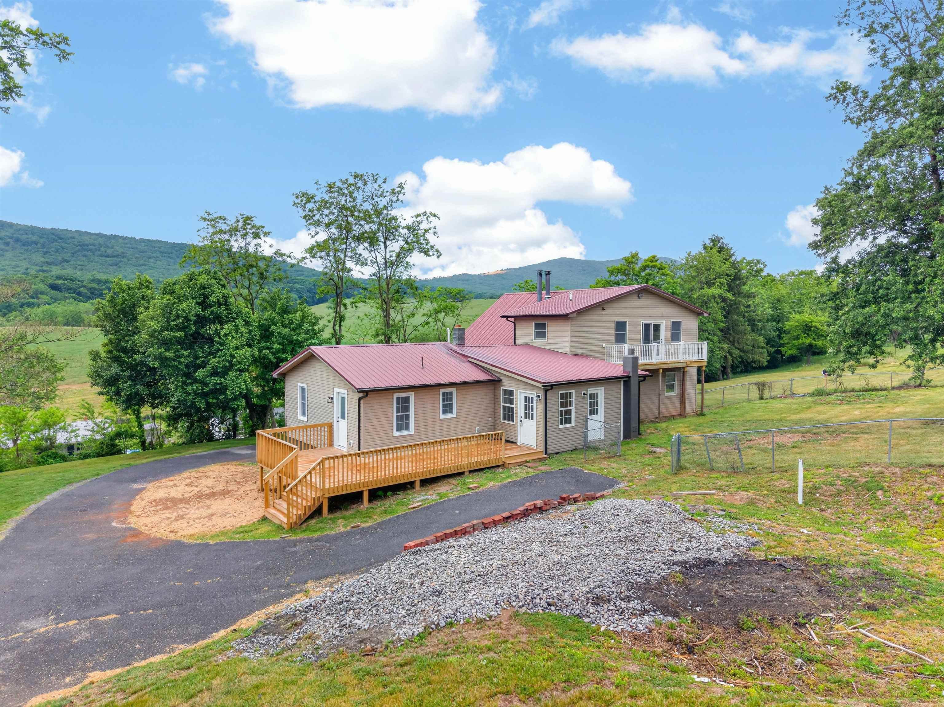 418 Danner Road Max Meadows VA 24360