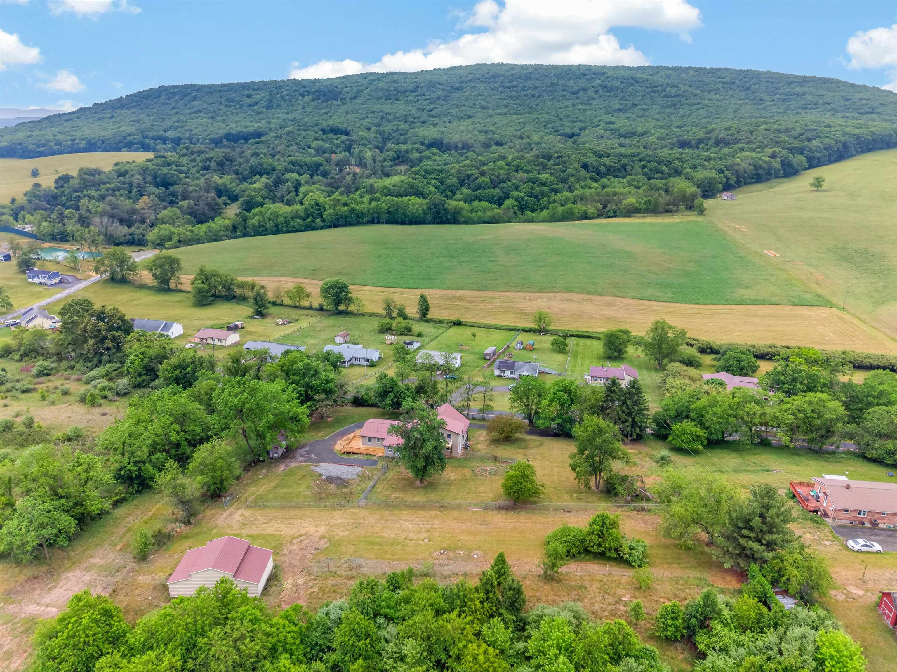 418 Danner Road Max Meadows VA 24360