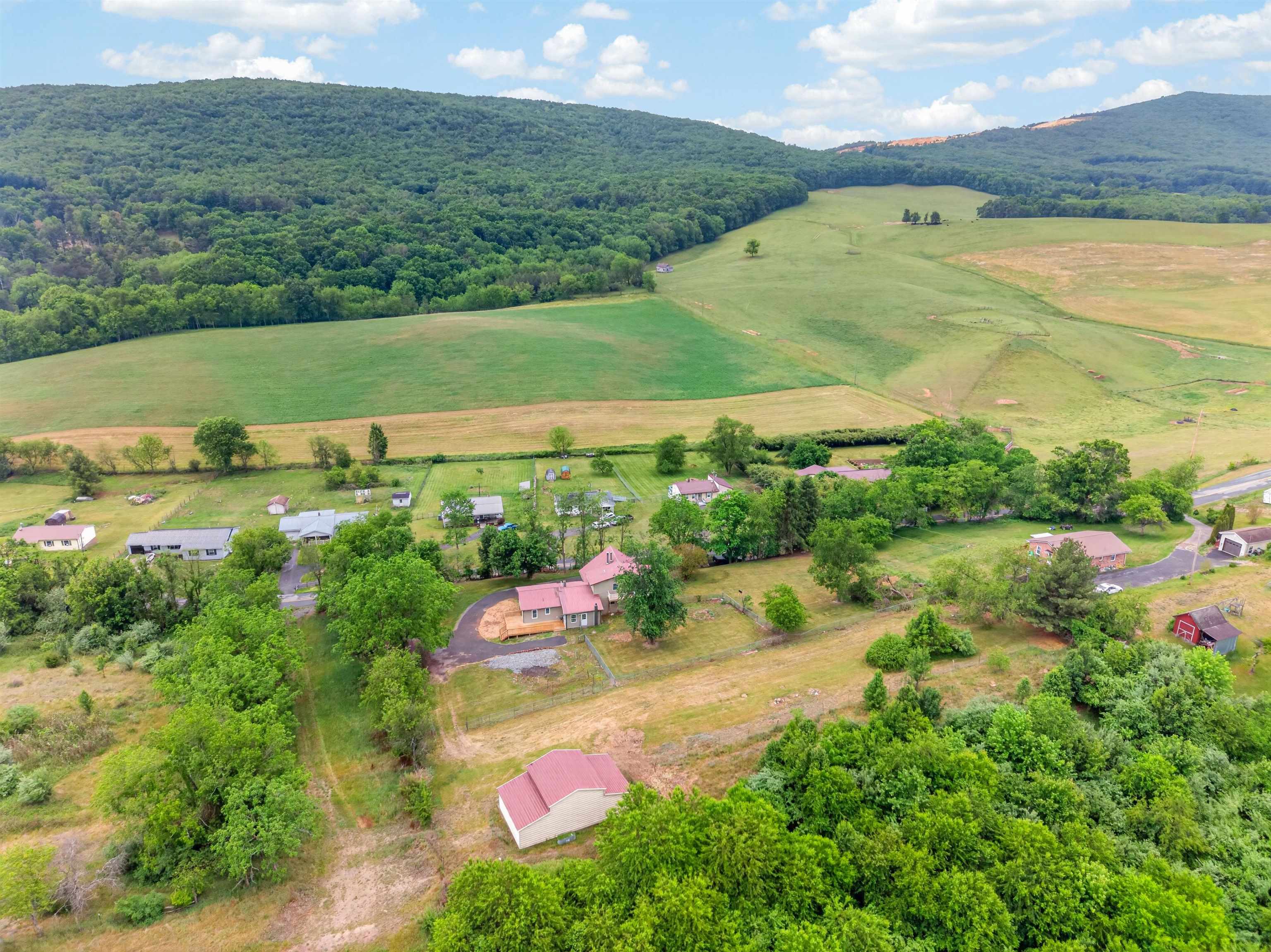 418 Danner Road Max Meadows VA 24360