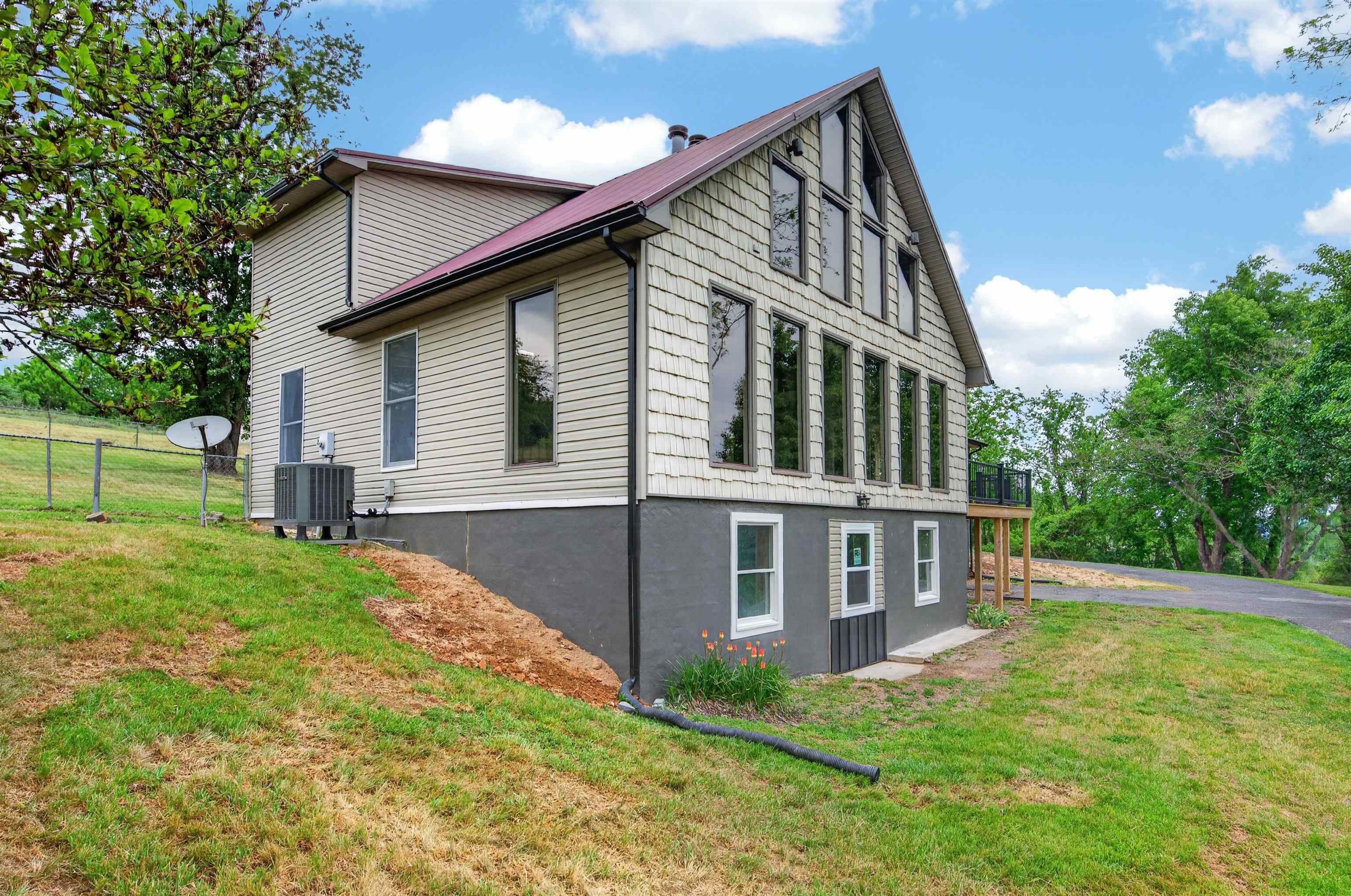 418 Danner Road Max Meadows VA 24360