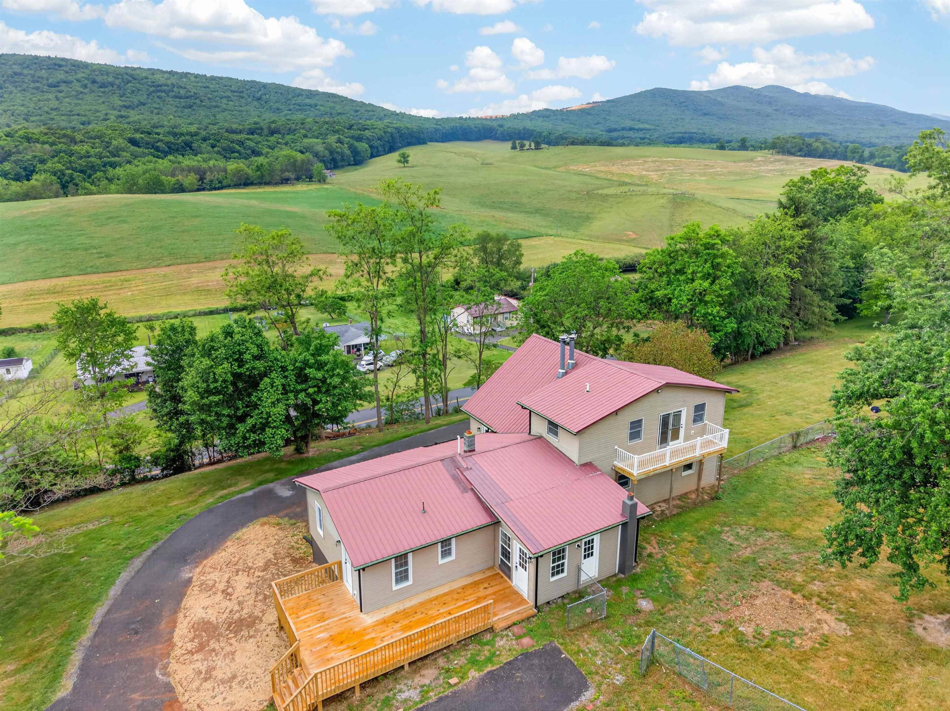 418 Danner Road Max Meadows VA 24360