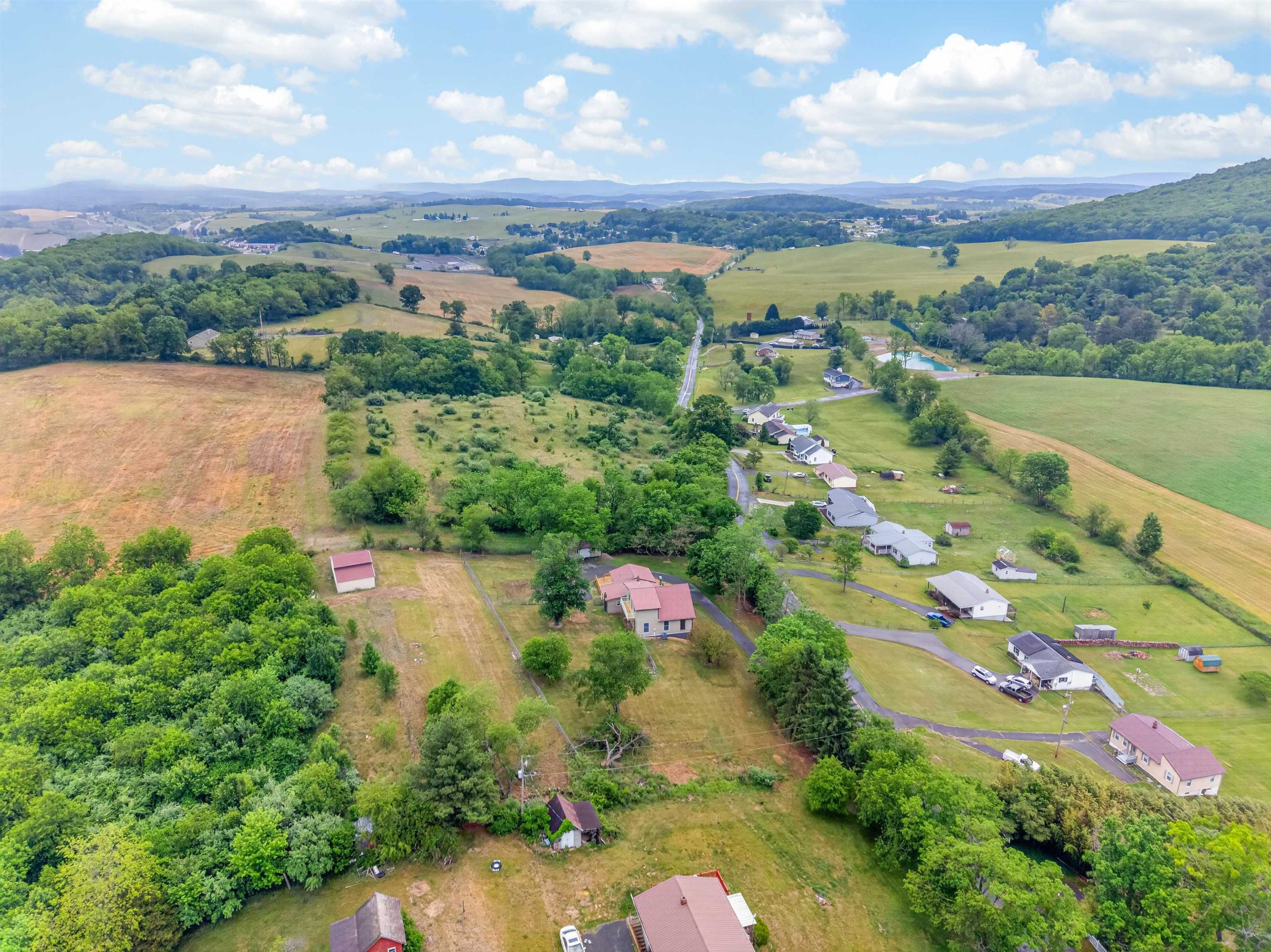 418 Danner Road Max Meadows VA 24360
