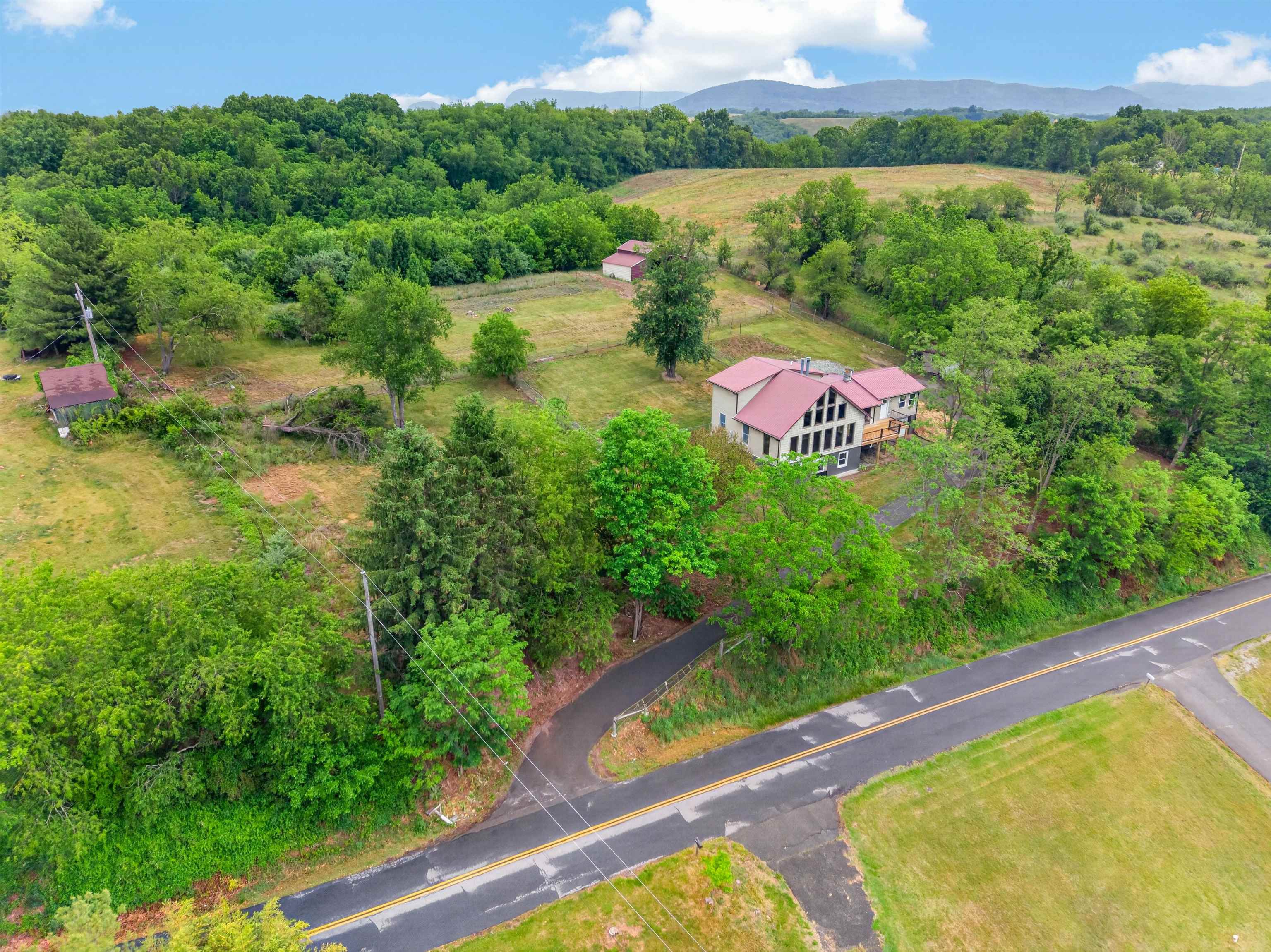 418 Danner Road Max Meadows VA 24360