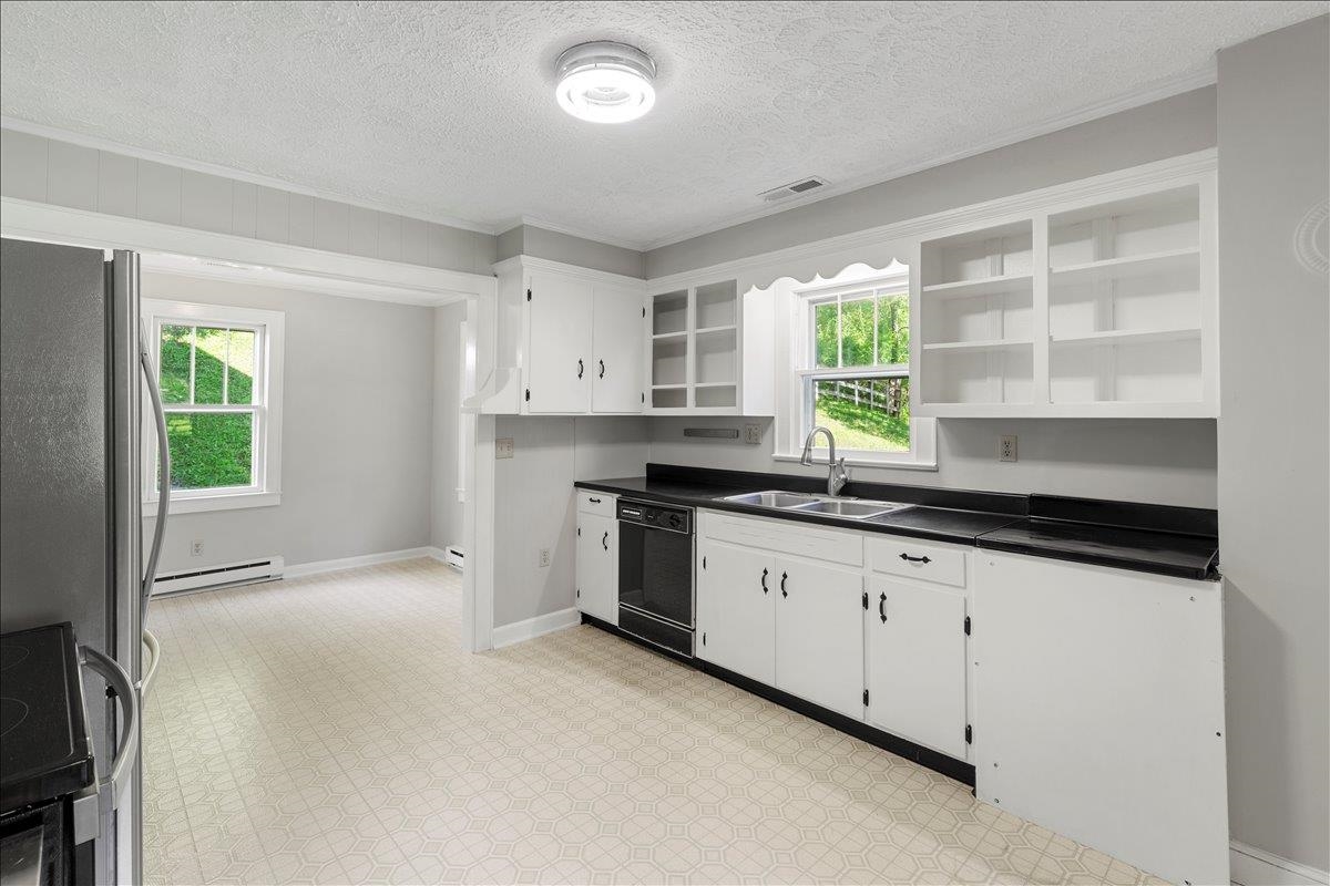 2537 Rosemary Road Christiansburg VA 24073