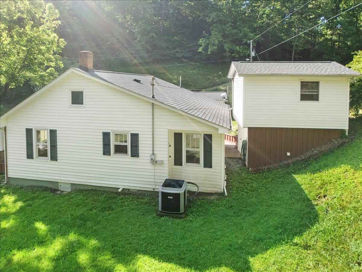 2537 Rosemary Road Christiansburg VA 24073