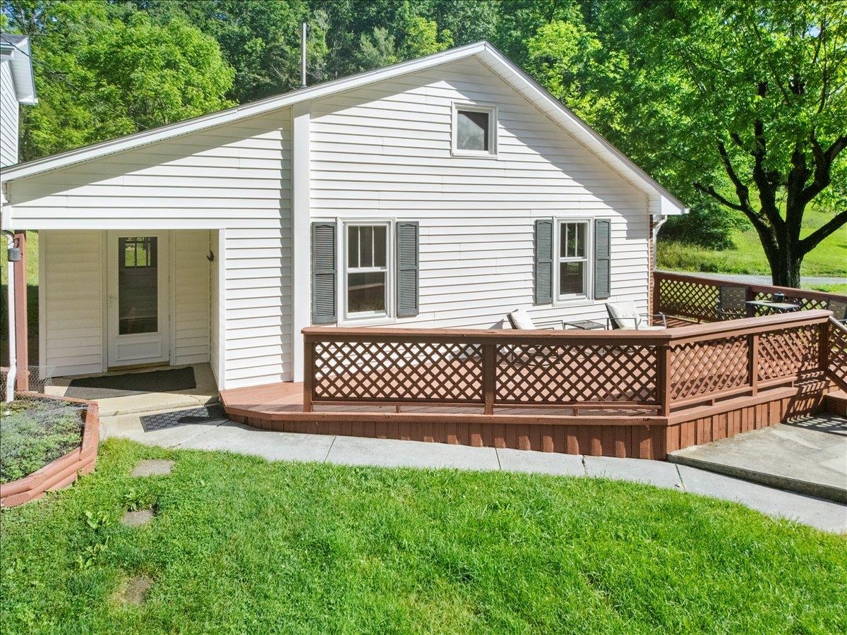 2537 Rosemary Road Christiansburg VA 24073