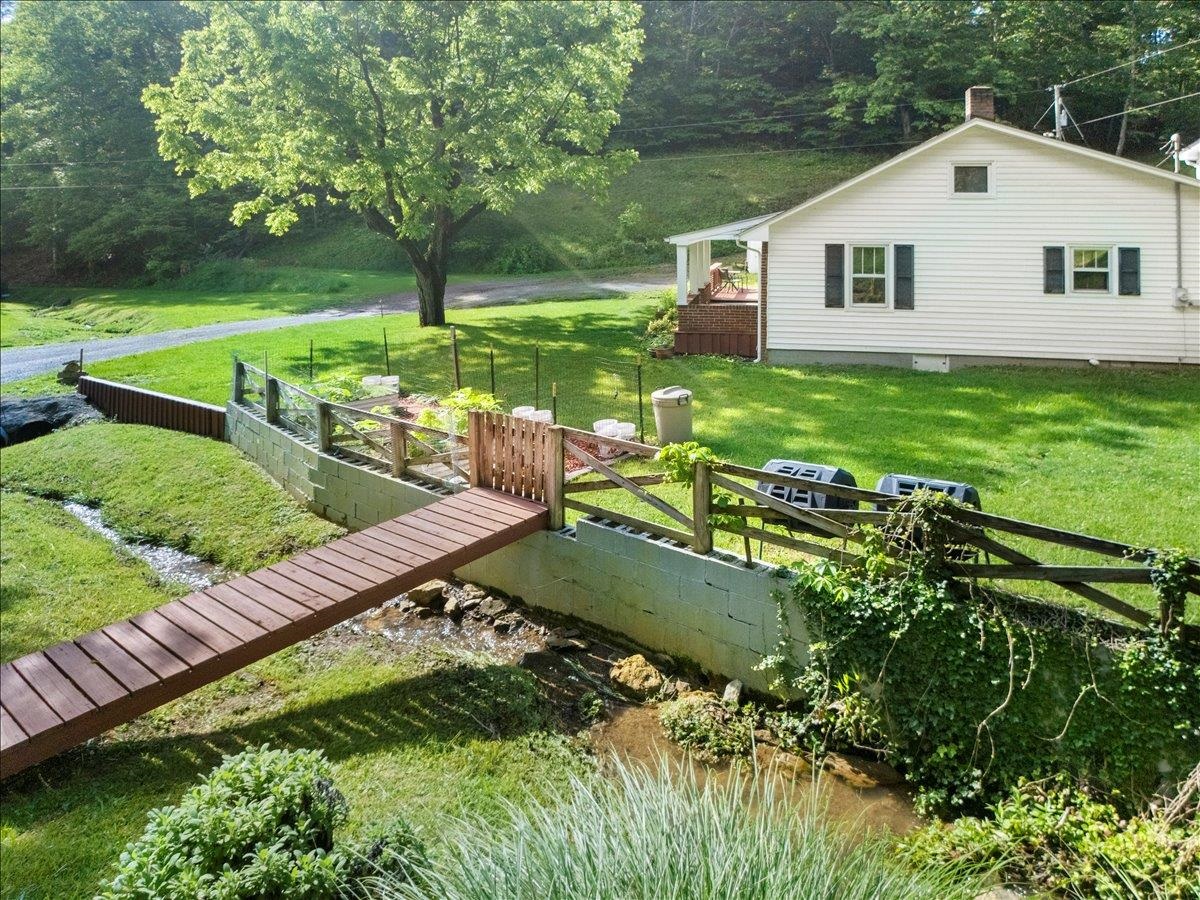 2537 Rosemary Road Christiansburg VA 24073