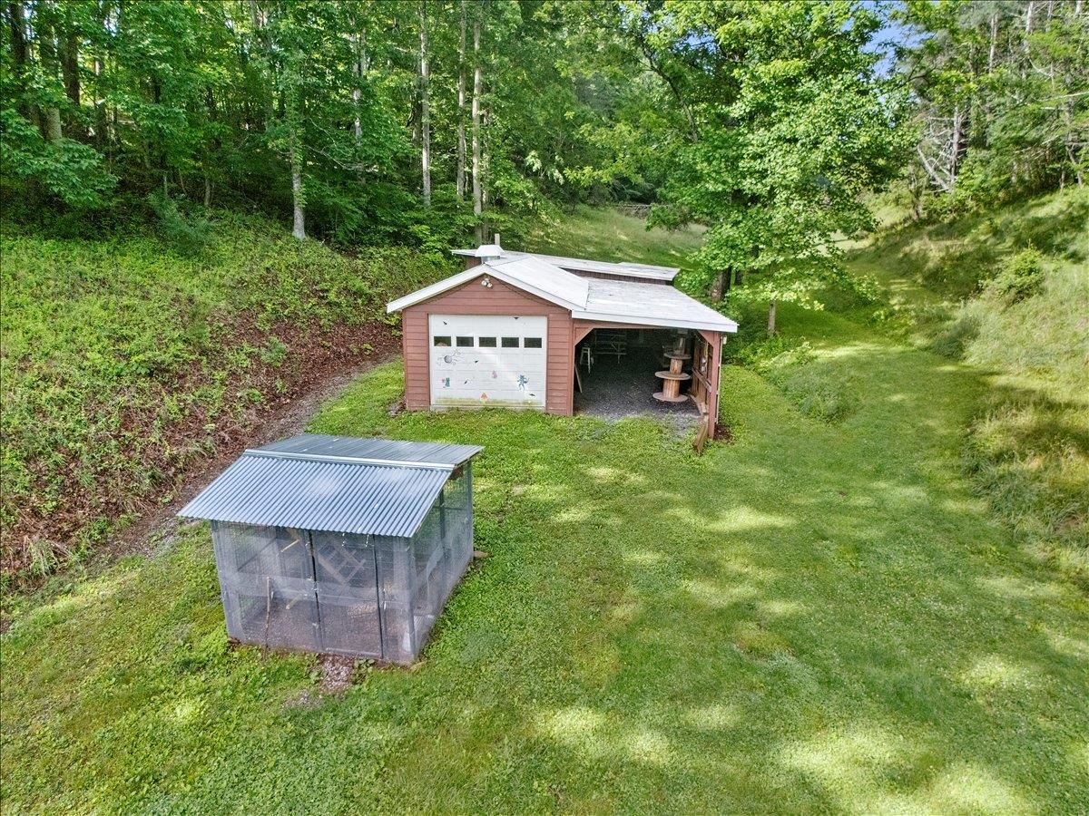 2537 Rosemary Road Christiansburg VA 24073