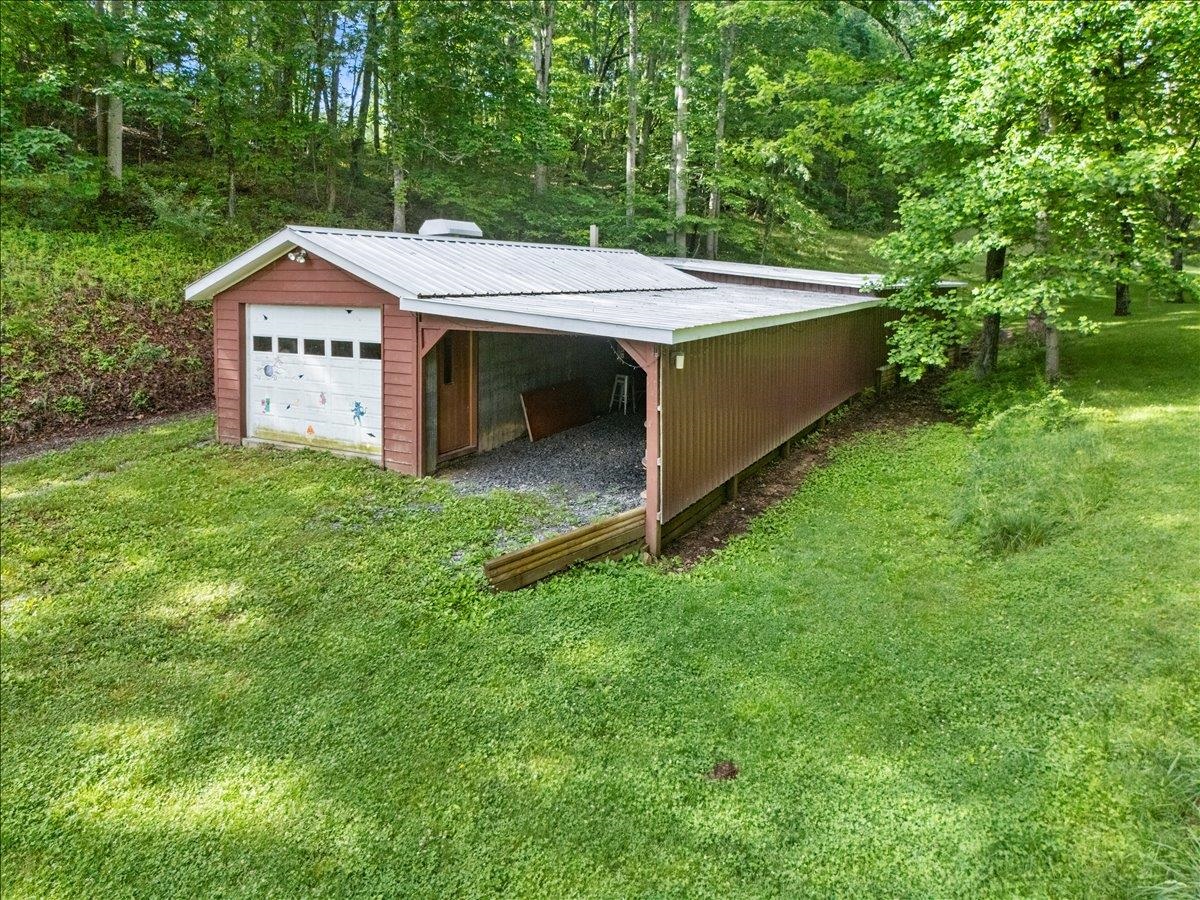 2537 Rosemary Road Christiansburg VA 24073