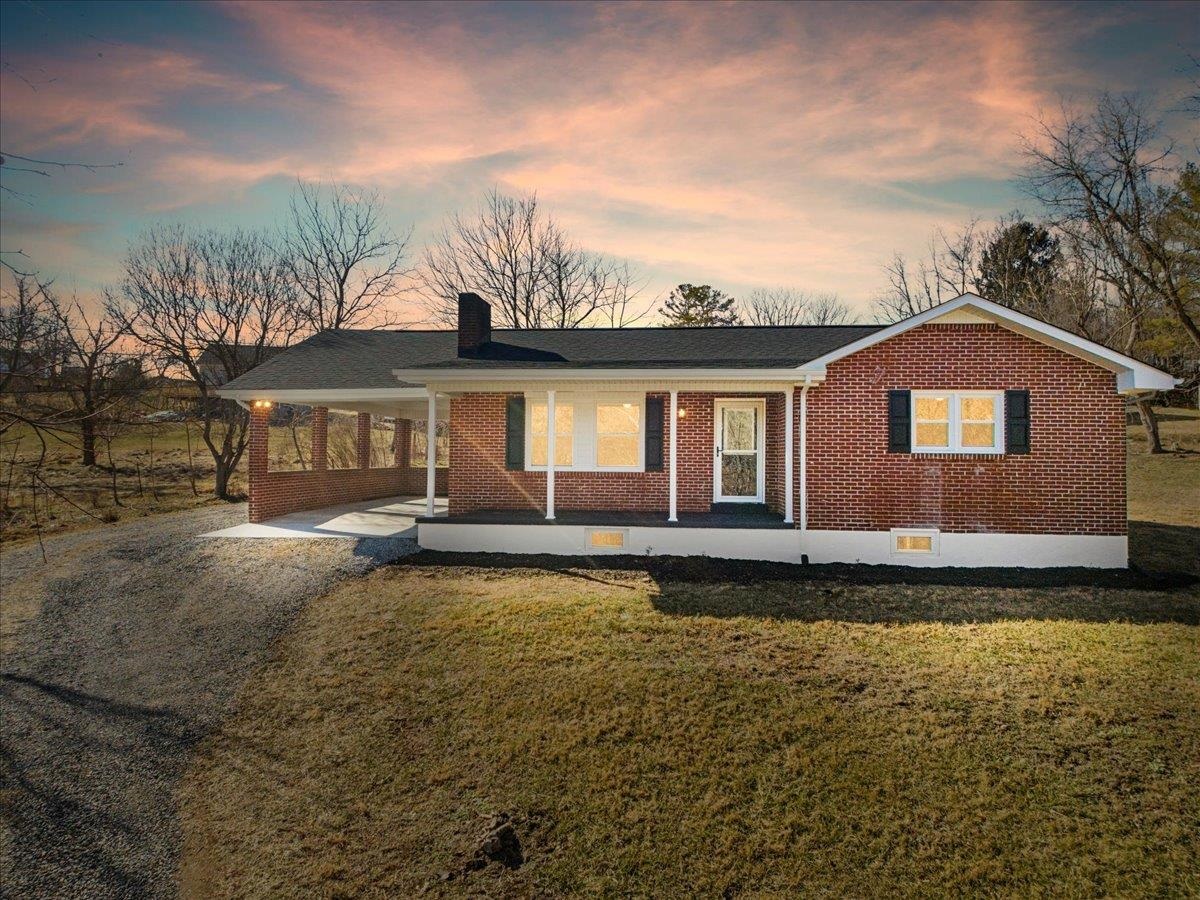 1965 Alum Spring Road Pulaski VA 24301